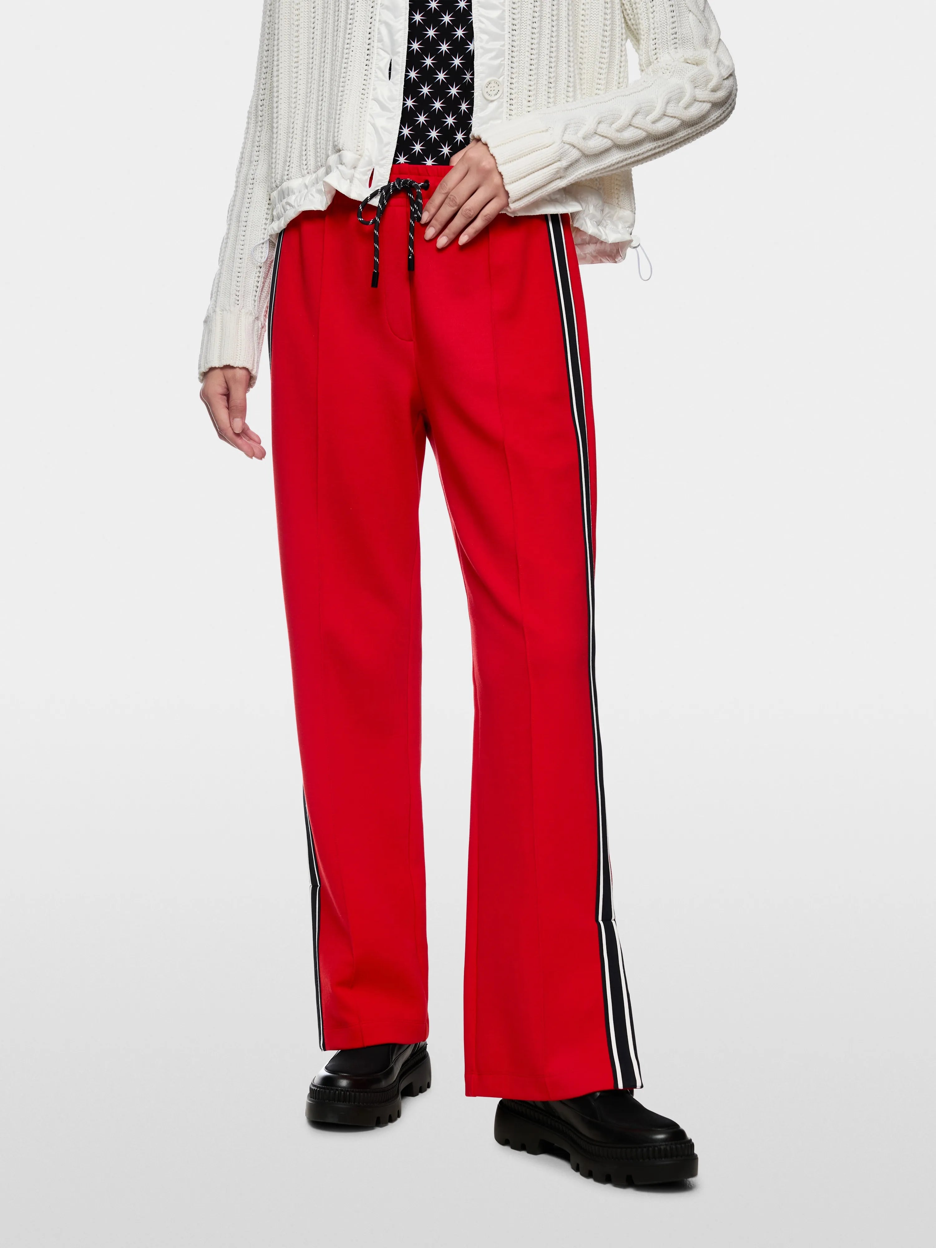 Marccain_Milk Coffee_WASHINGTON Wide Cut Trousers_ZS 81.47 J09_624_05