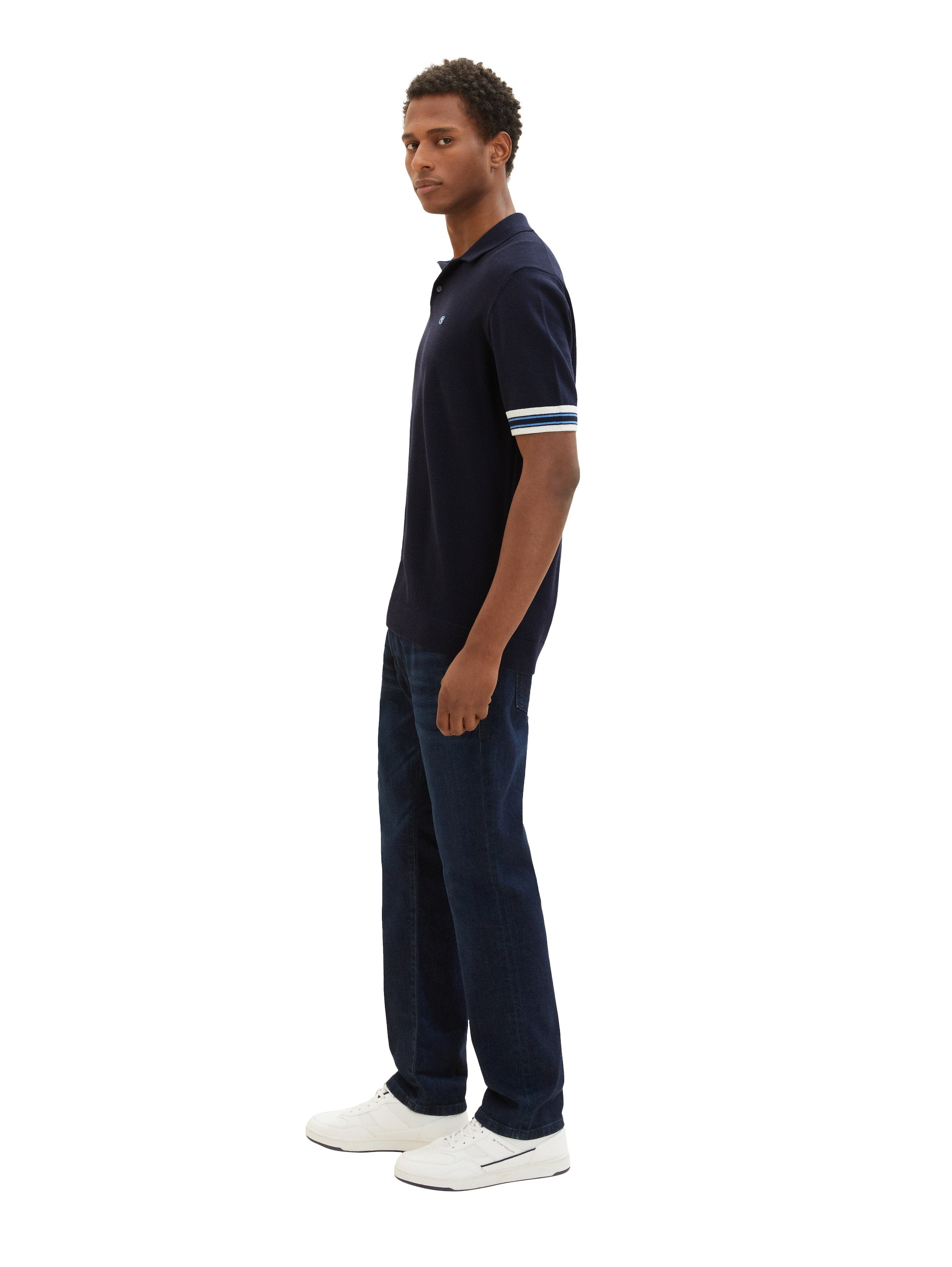 Standard Loose Fit Jeans_1035877_10138_03