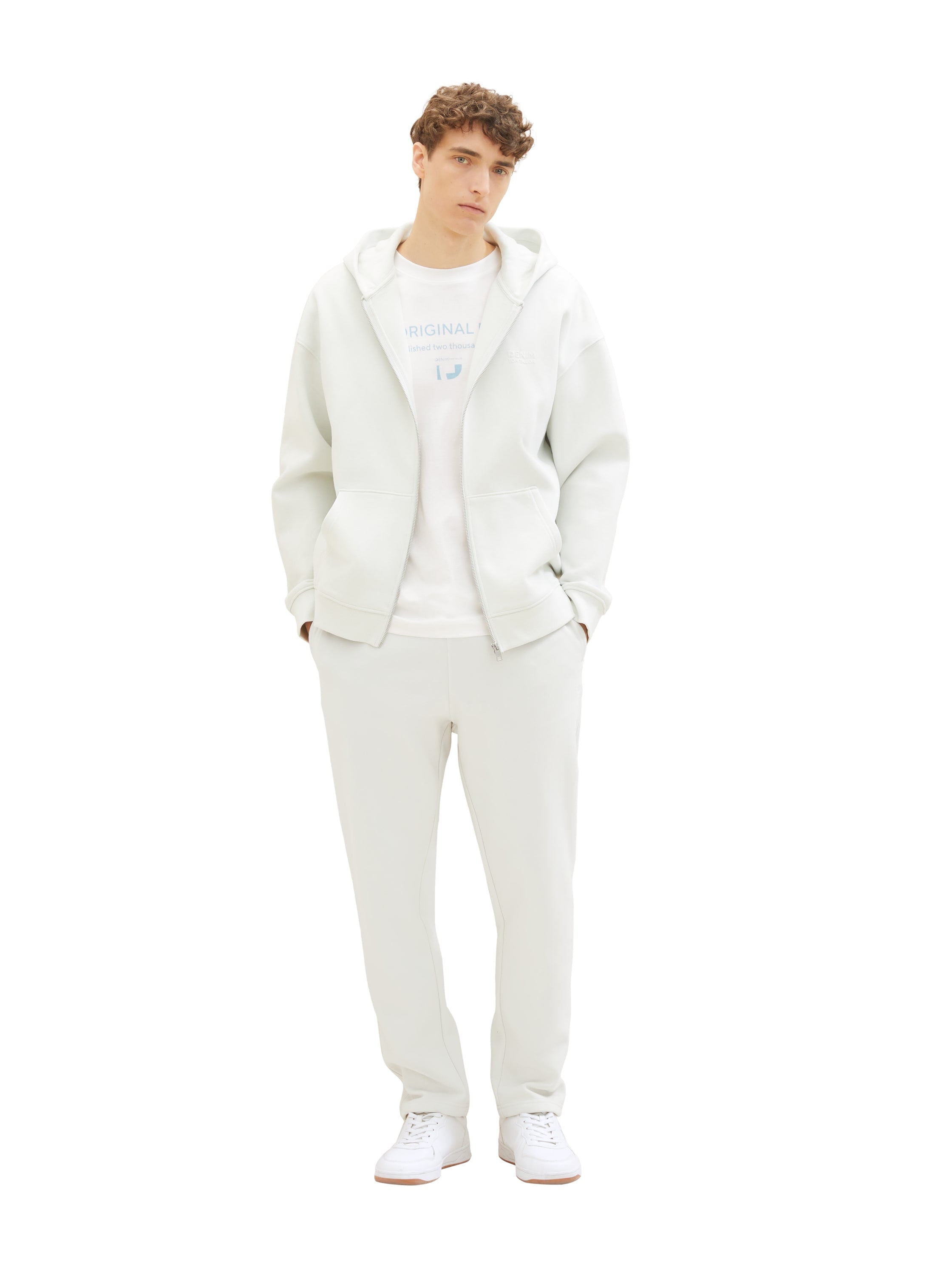 Printed T Shirt_1037654_20000_03