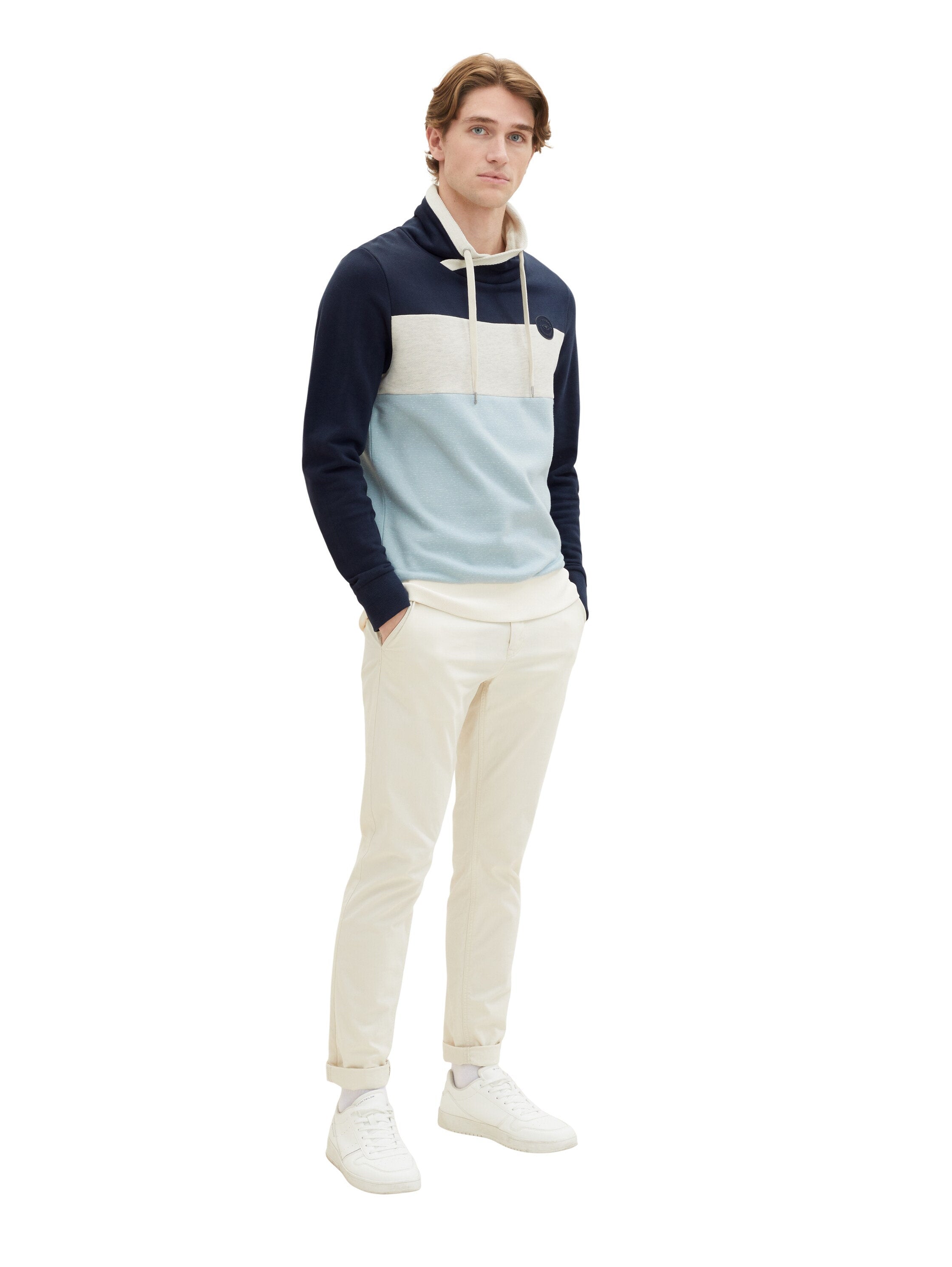 High Collar Hoodie With Color Block Design_1037761_33825_04