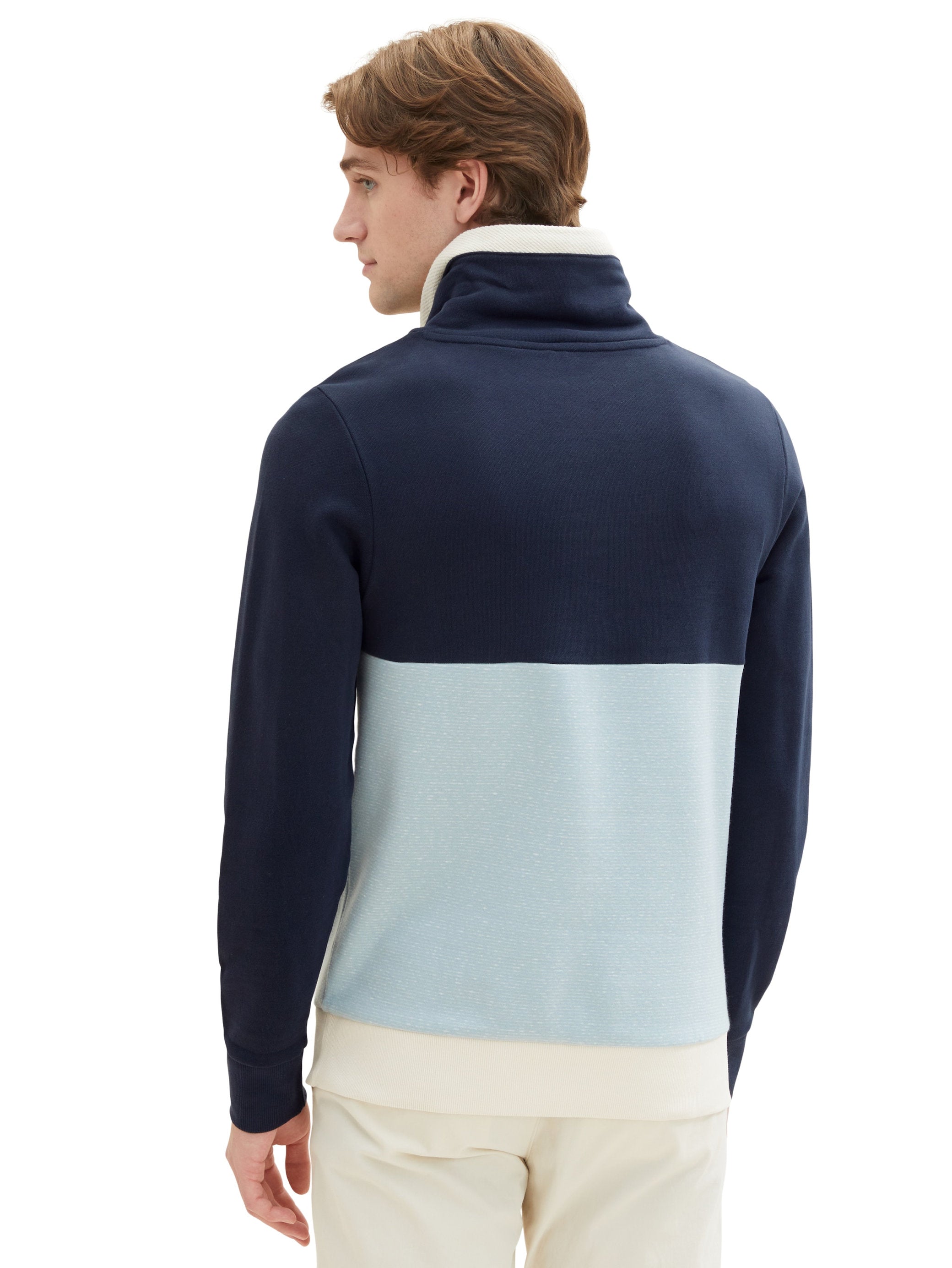 High Collar Hoodie With Color Block Design_1037761_33825_05