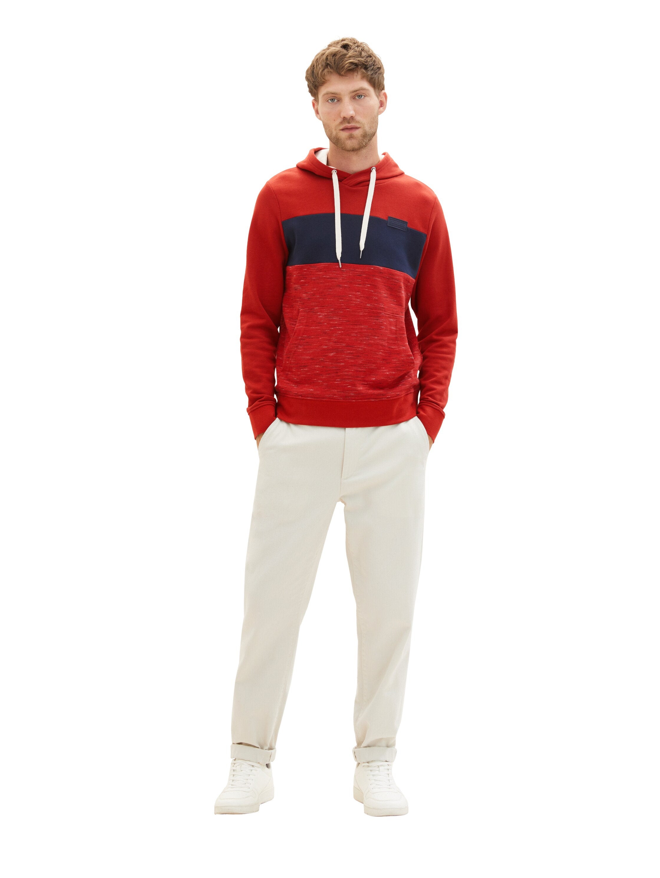 Hoodie With Color Block Design_1037834_32436_03