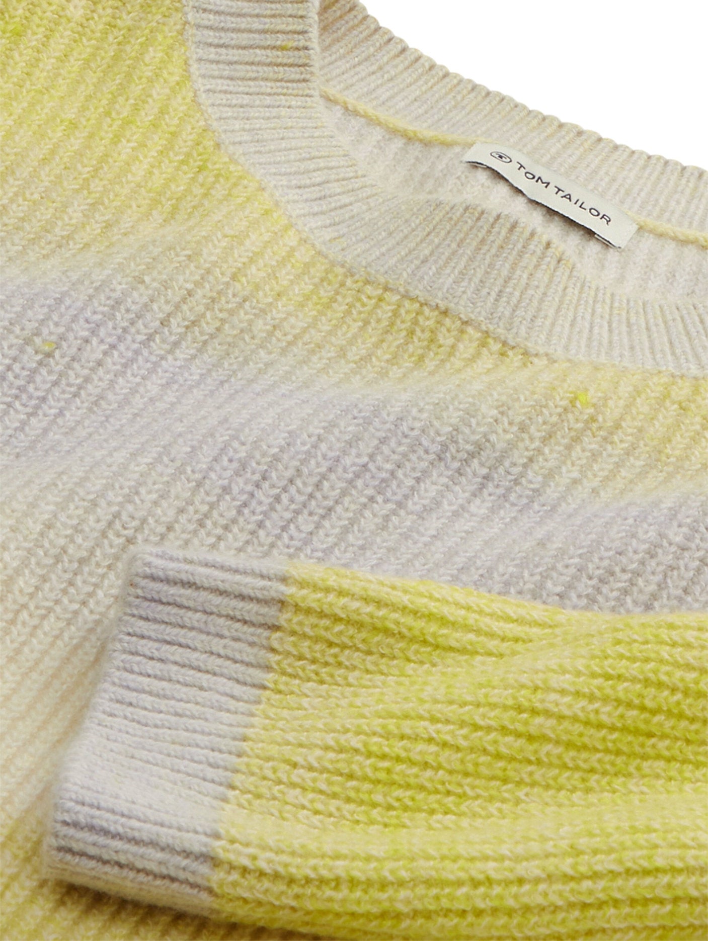 Cropped Knit Tops_1038024_32625_03