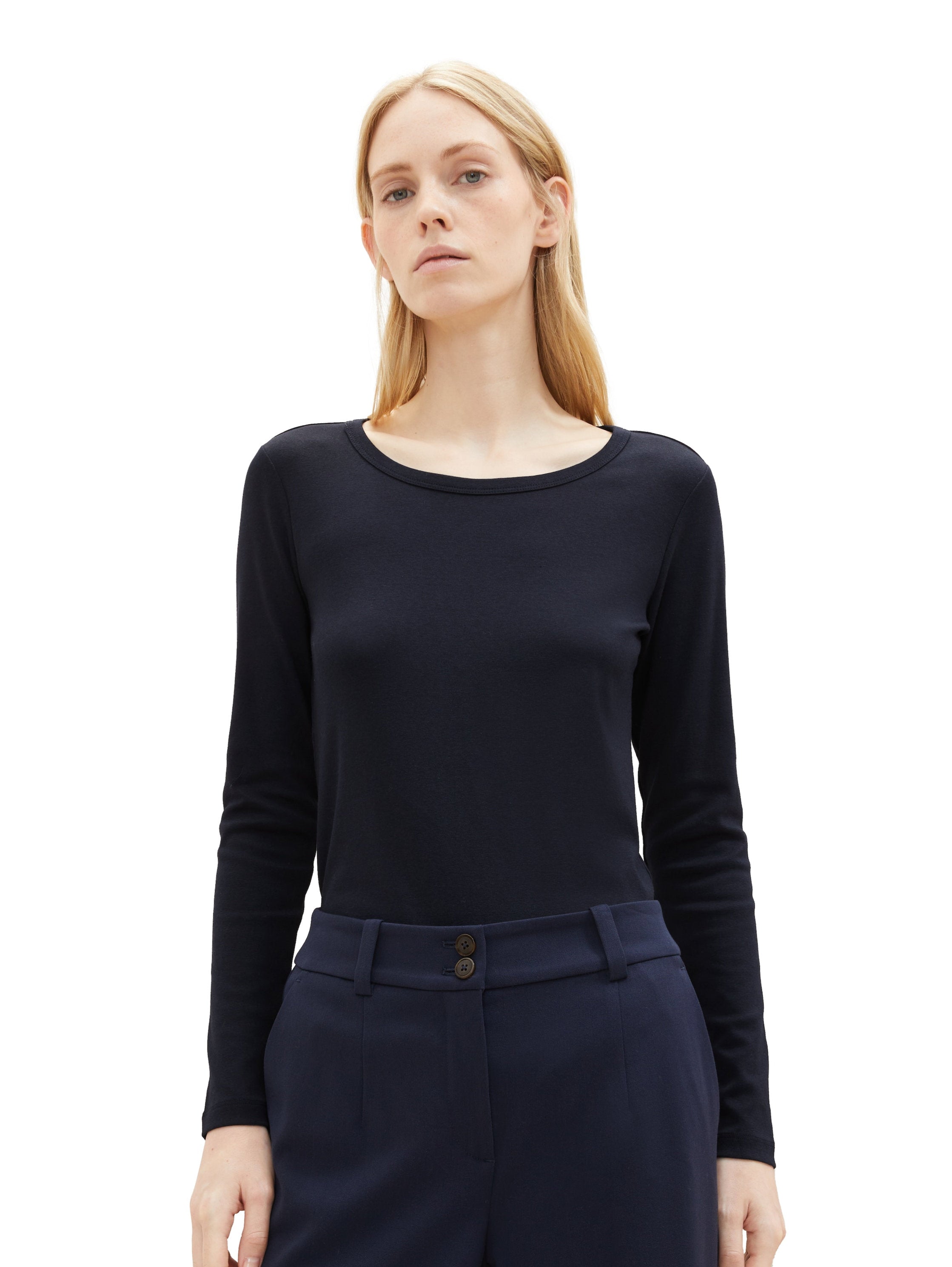 Long Sleeve T Shirt With Round Neck_1038050_10668_06