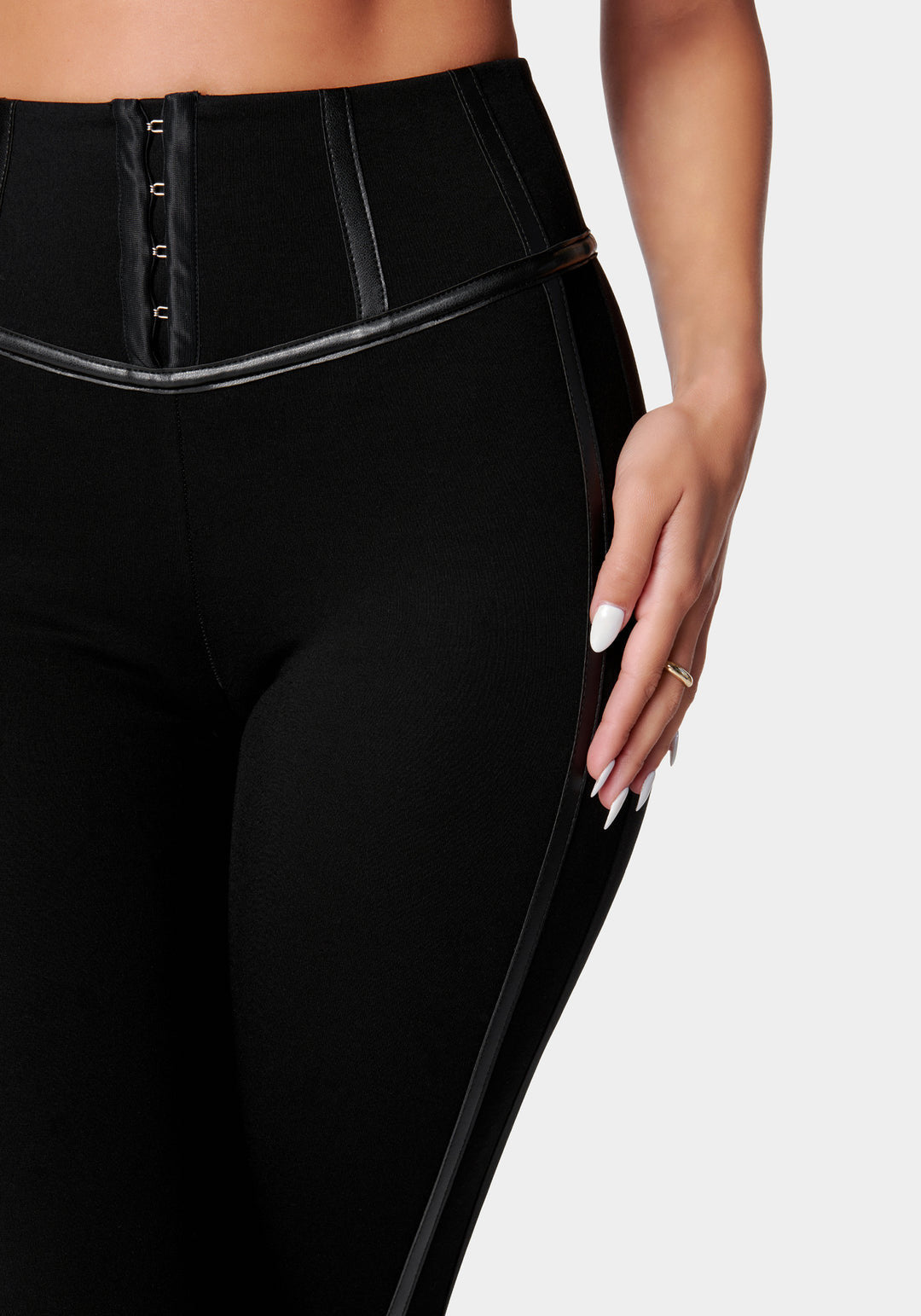 Vegan Leather Trim Pdr Legging_107711_Black_4