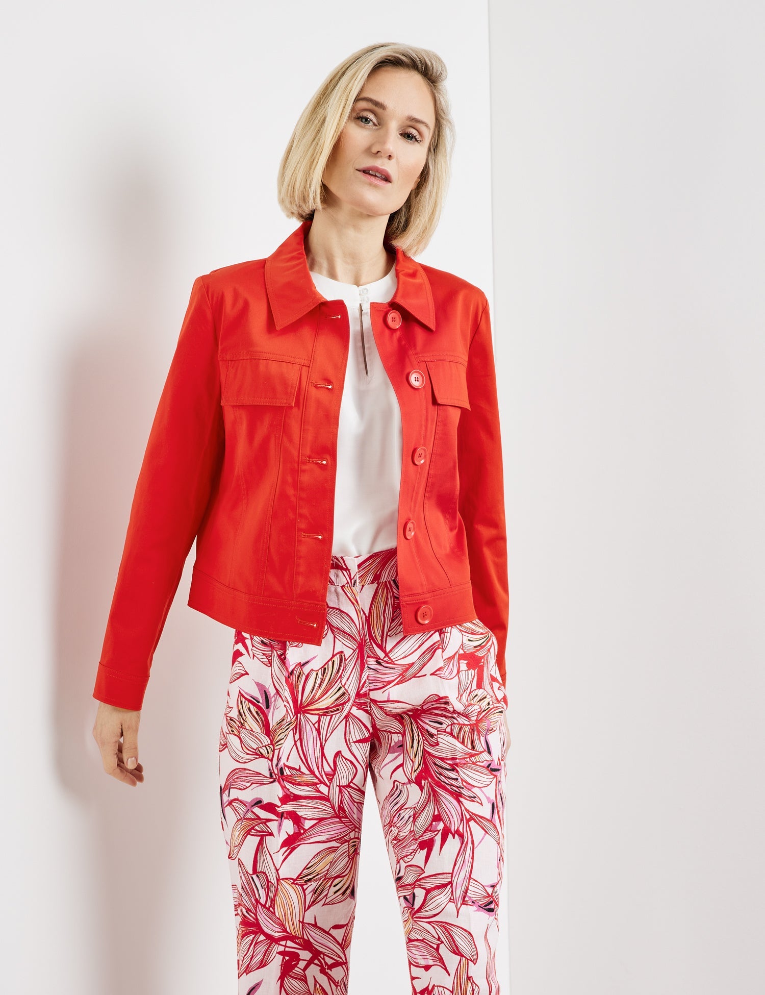 Short Blazer With Large Buttons Gerry Weber