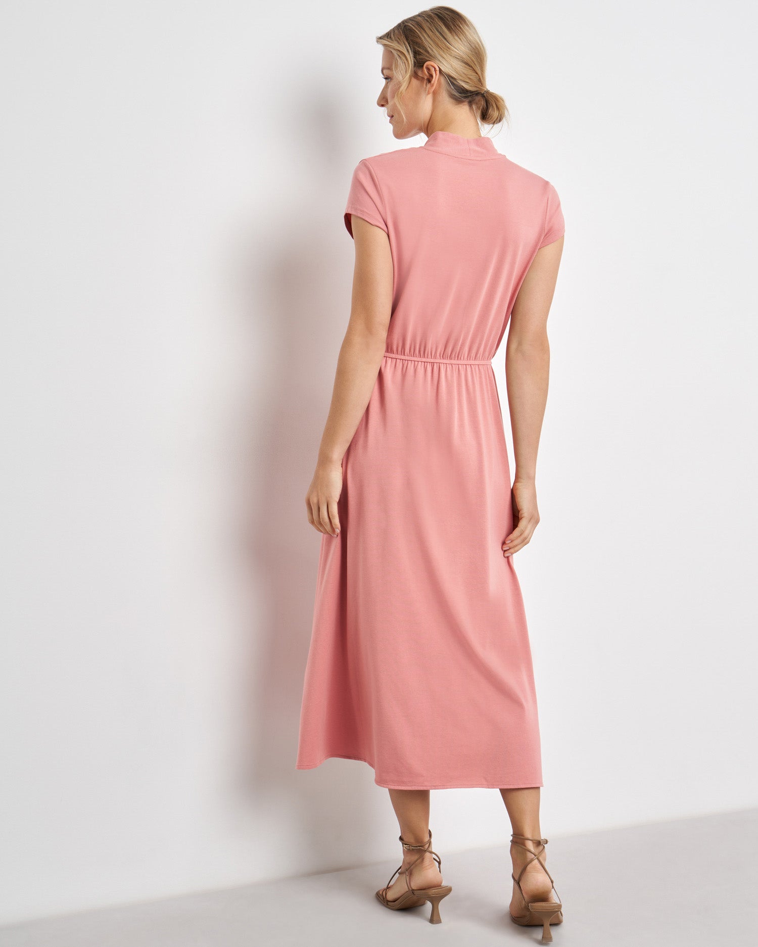 Pink Dress Taifun