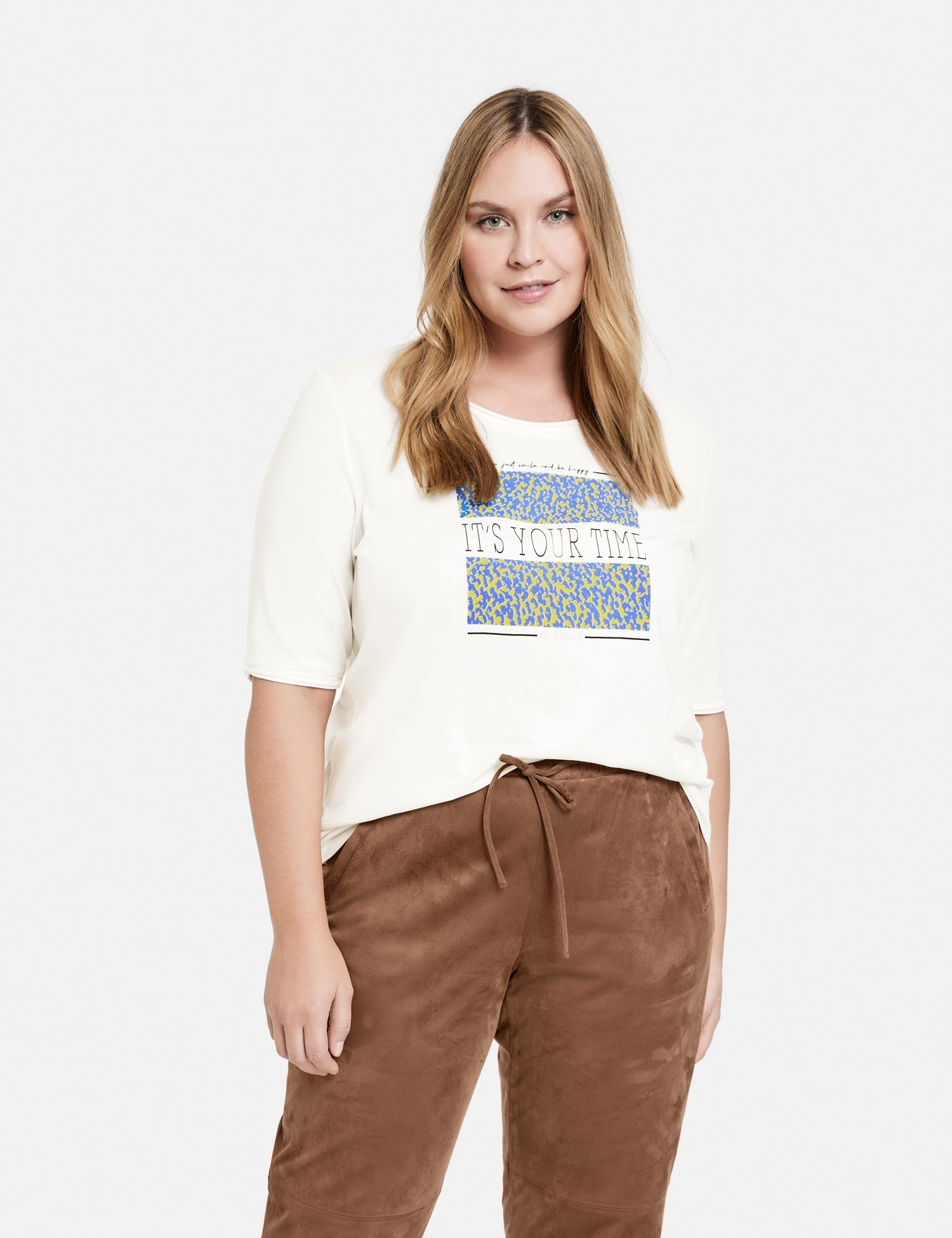 T-Shirt With A Front Print Samoon