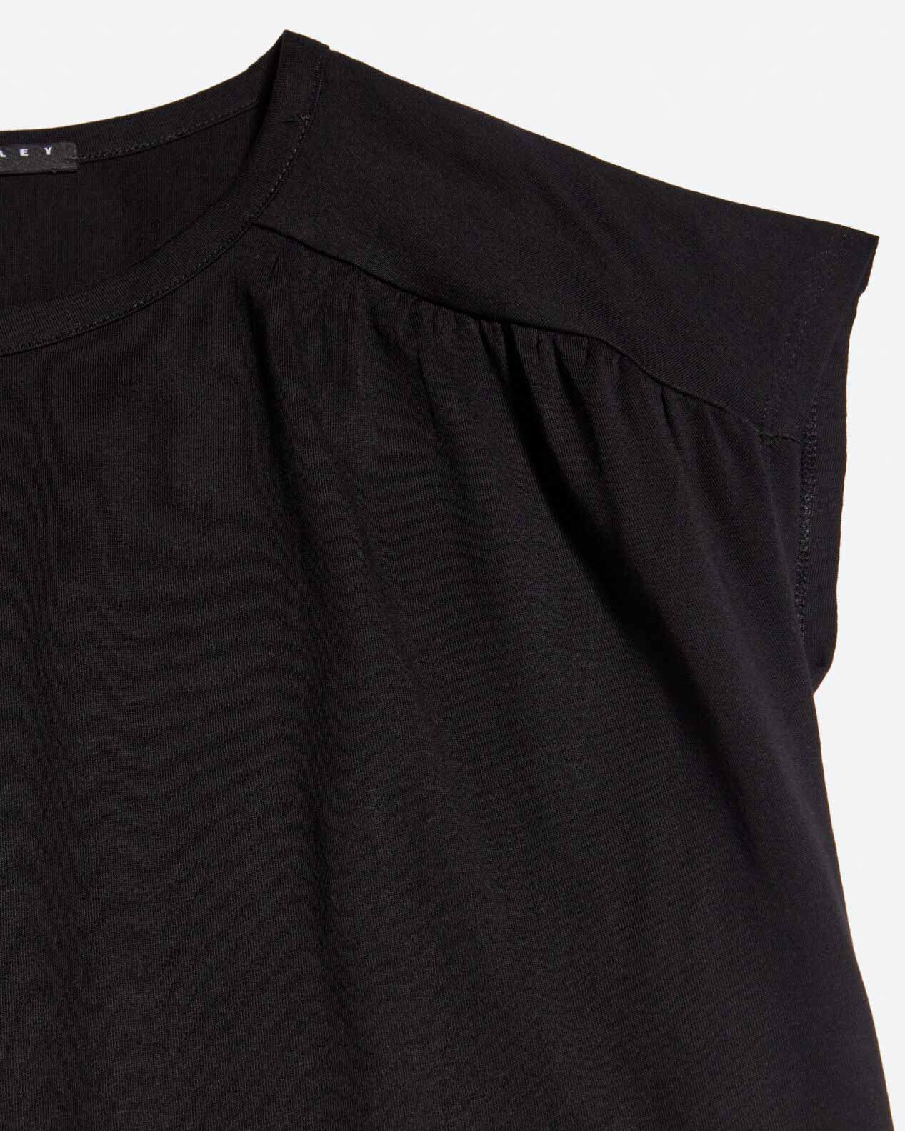 Black T-Shirt Sisley