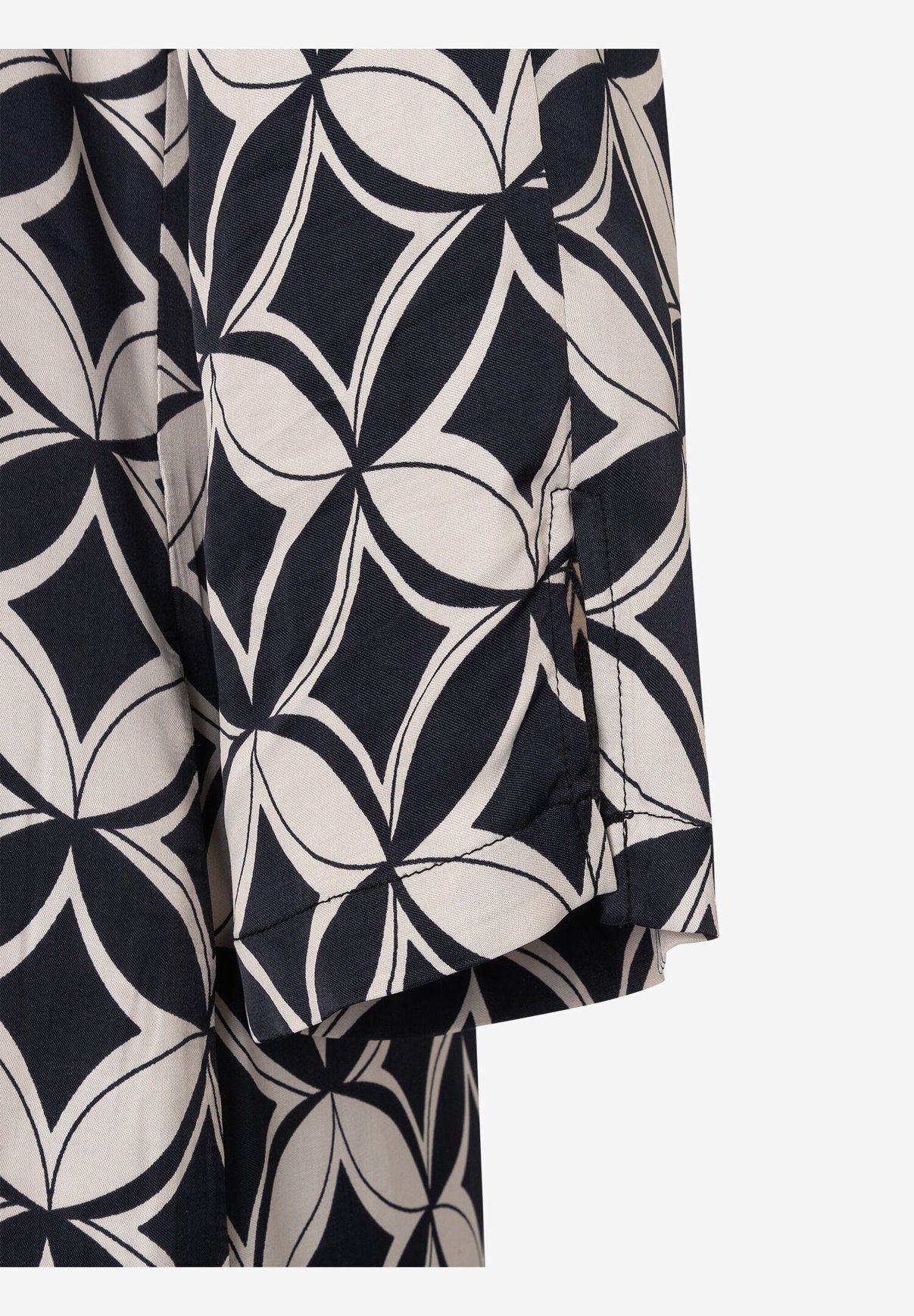 Black/Ecru Satin Dress_41013003_2036_06