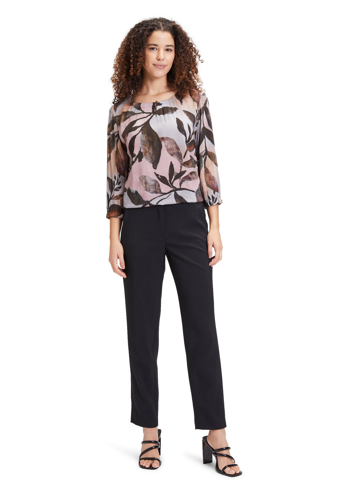 Business Trousers
With Crease_6002-1080_9045_01