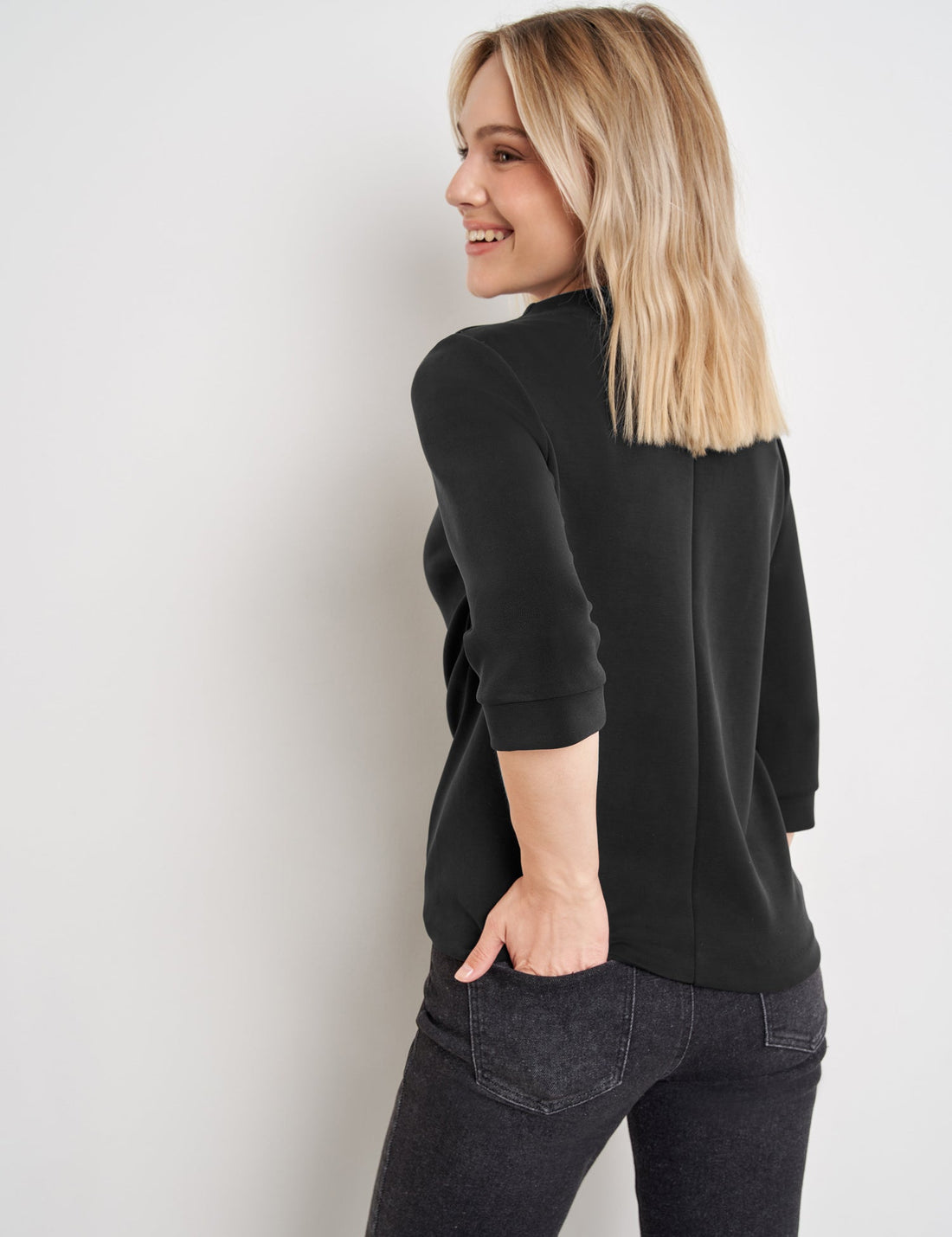 Black Soft 3/4-Sleeve Shirt Taifun