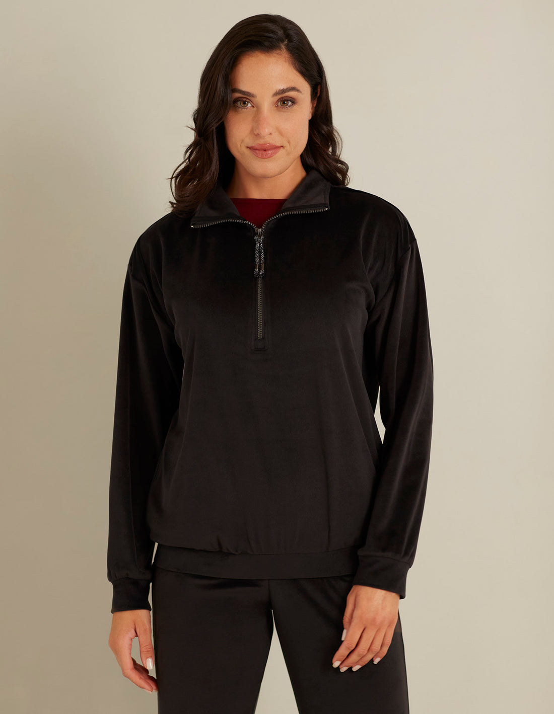 Black Sweatshirt_AMAD163026_072_01