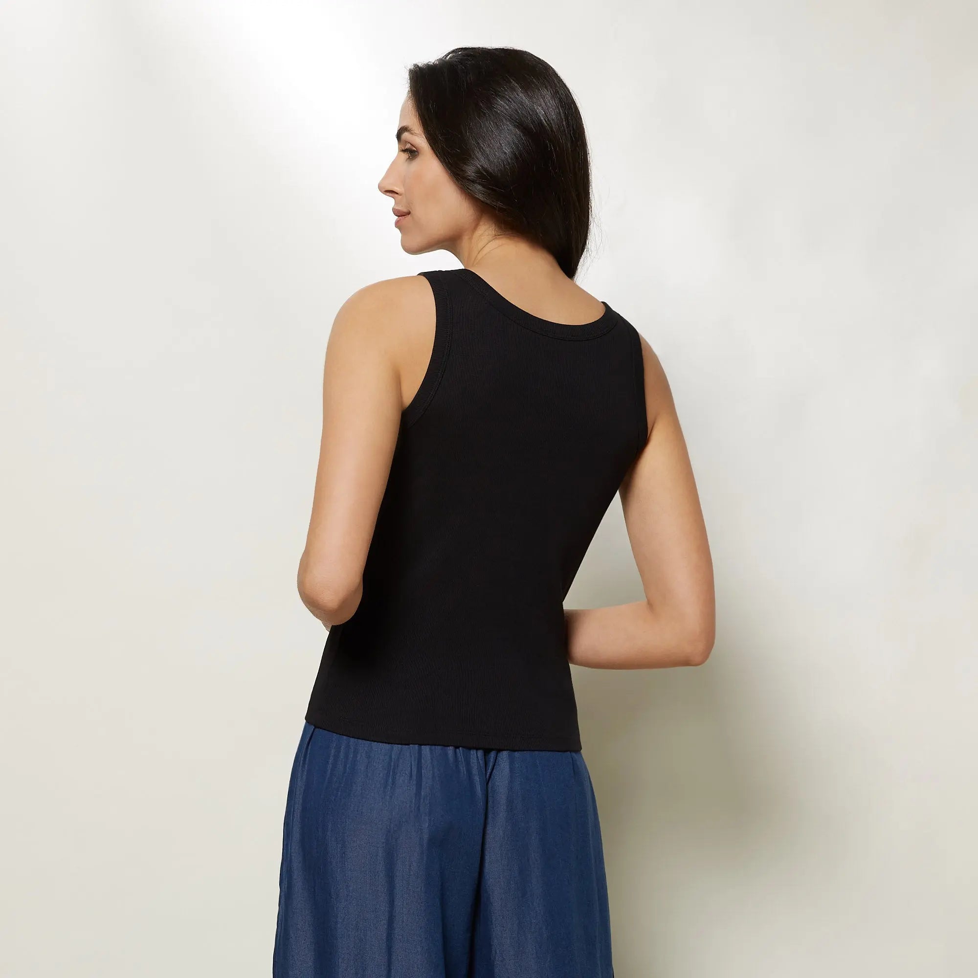 Black Tank Top - BEVAVA