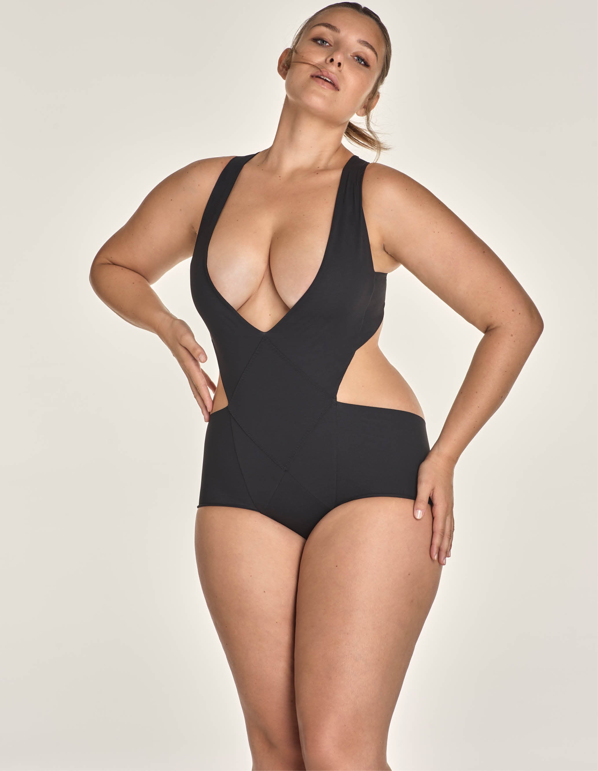 Black Bodysuit Shapewear_BBDD163002_072_01