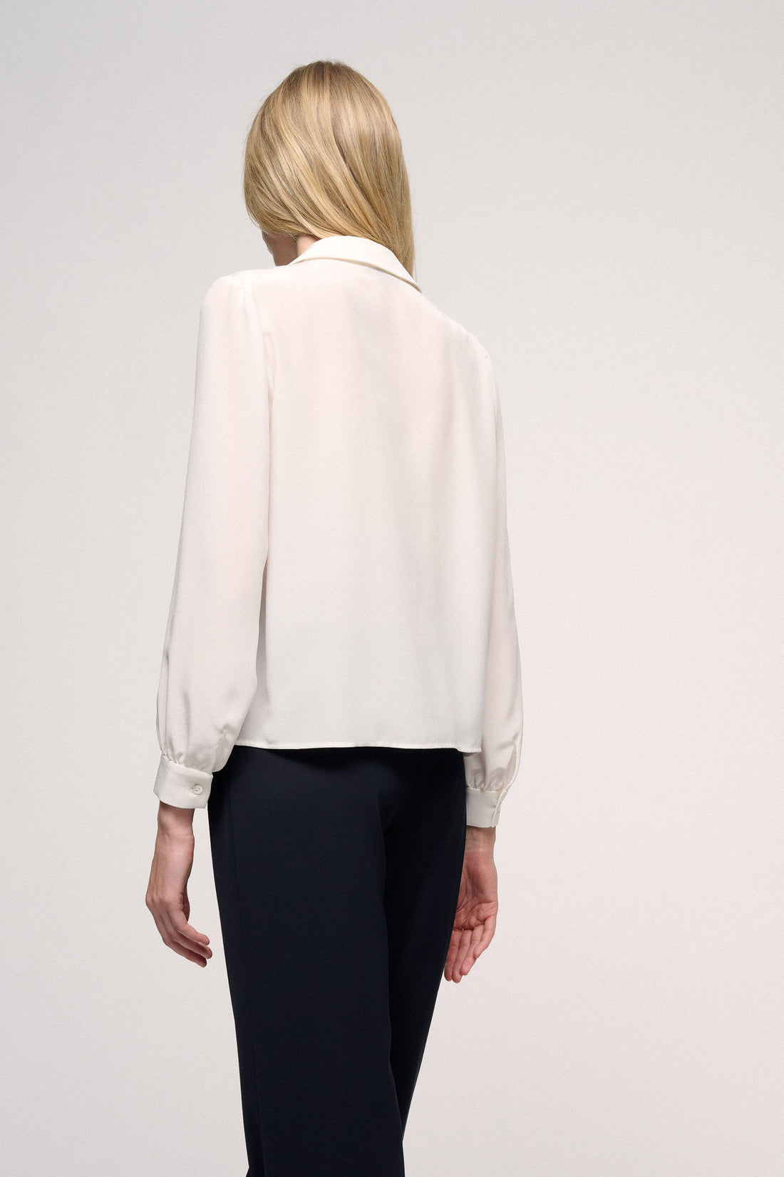 Borotalco Ruffled Blouse_BOROTALCO_0202_02