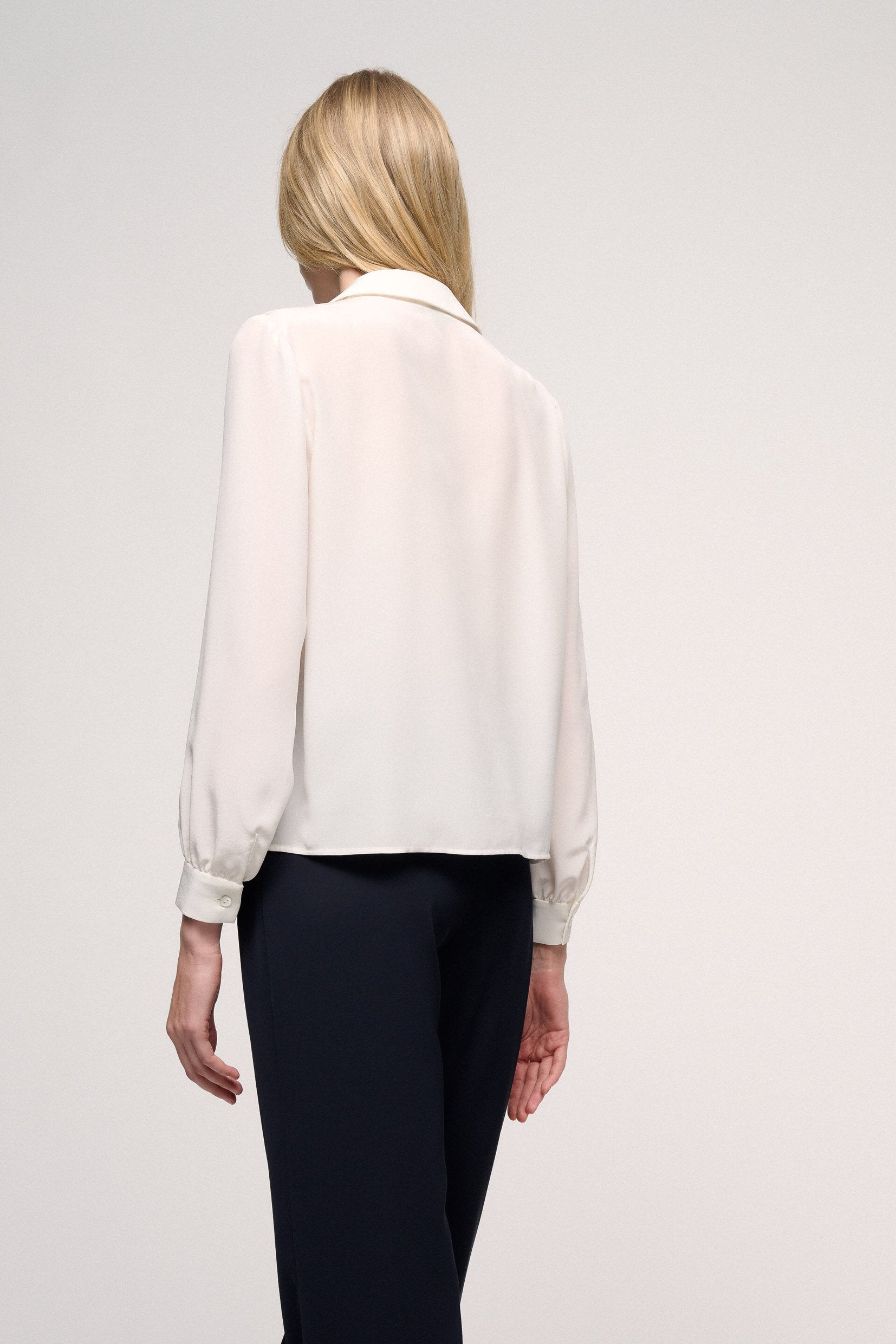 Borotalco Ruffled Blouse_BOROTALCO_0202_02