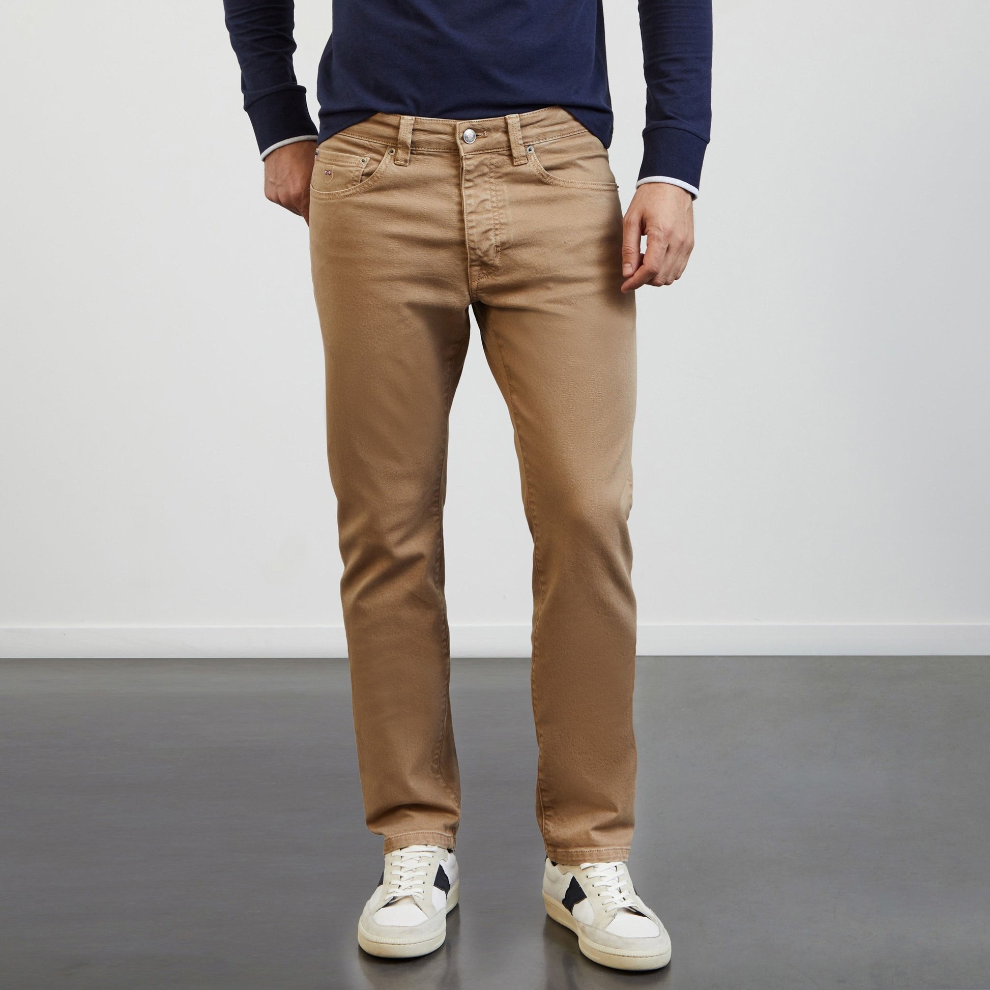 Straight-Leg Beige Jeans With 5 Pockets_H23BAS5P0012_BEC_03