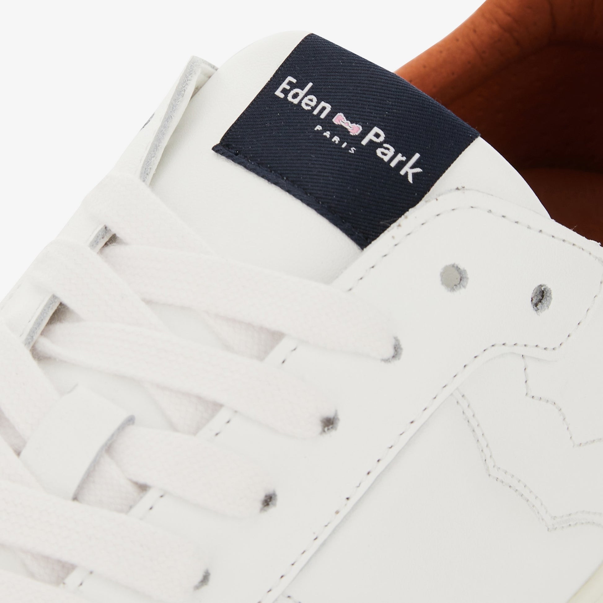 White Leather Trainers_H23CHSTE0006_BC_05