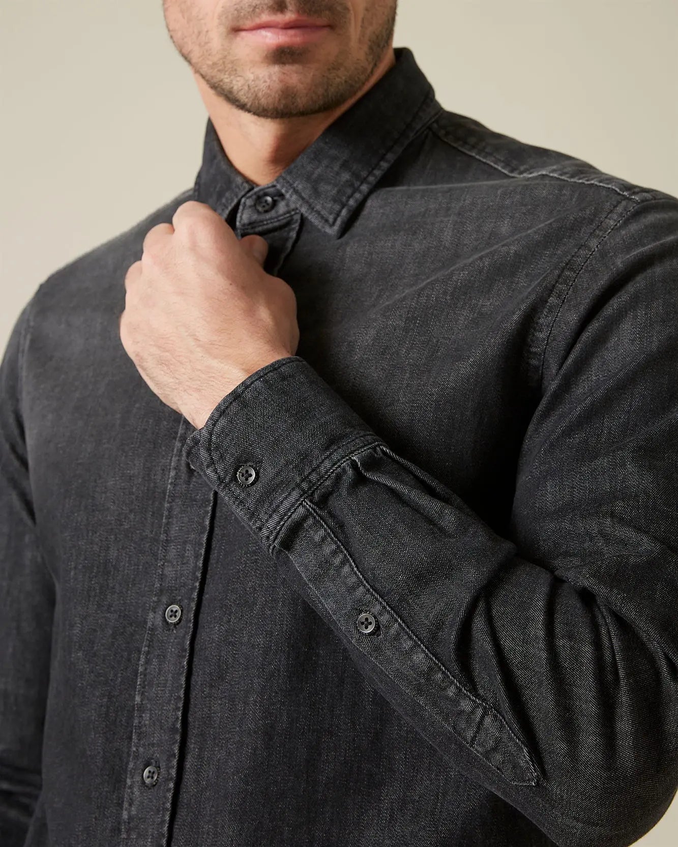 Black PLAIN SHIRT Luxe Performance Washed Black 7 For All Mankind