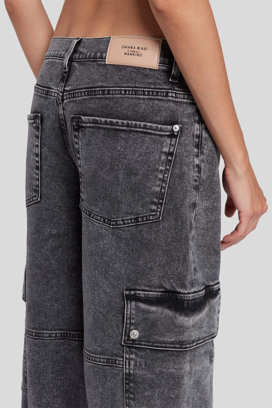 The Belted Cargo Never More_JSCCA200NM_NM_06