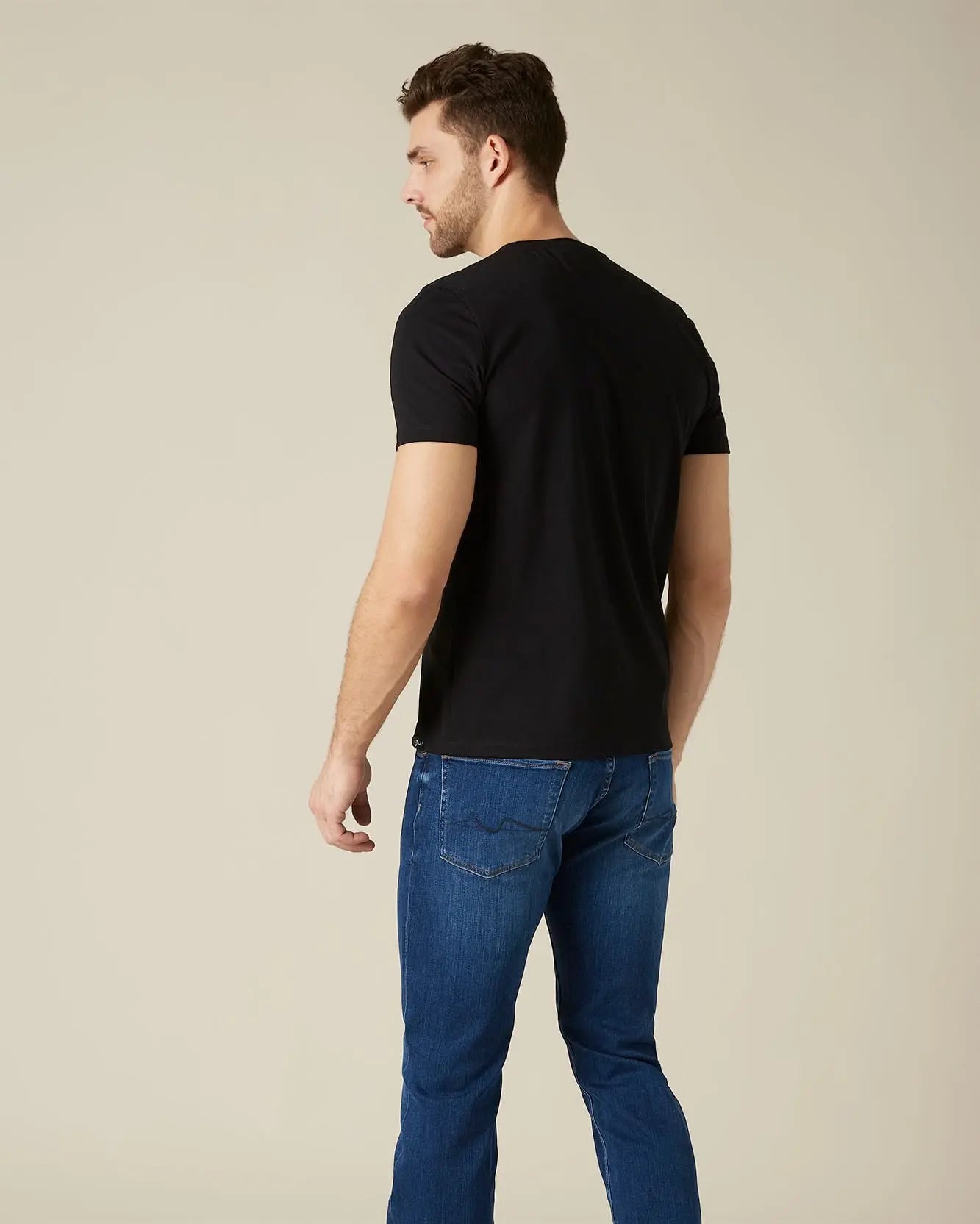Black V-NECK T-SHIRT Luxe Performance Black - BEVAVA