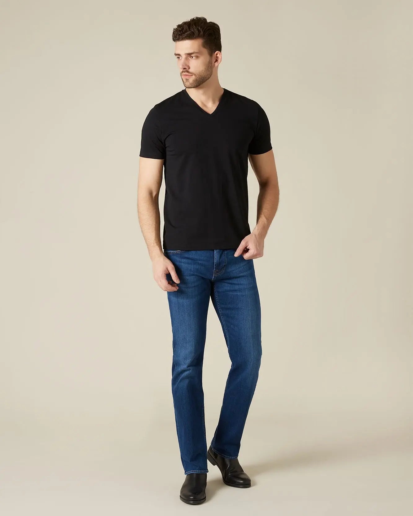 Black V-NECK T-SHIRT Luxe Performance Black - BEVAVA