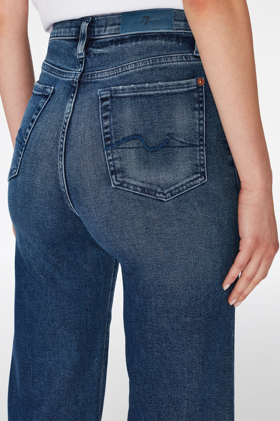 The Cropped Jo Luxe Vintage Spotlight With Let Down Hem 7 For All Mankind