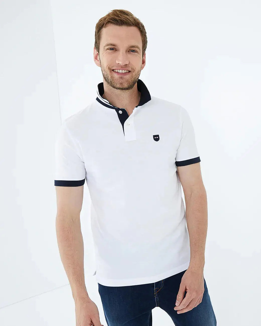 White Short-Sleeved Polo Shirt With Contrasting Detail - BEVAVA