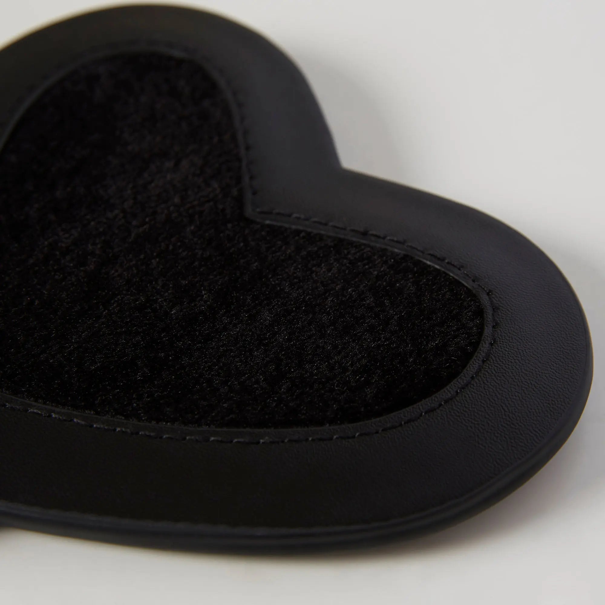 Black Accessory - BEVAVA