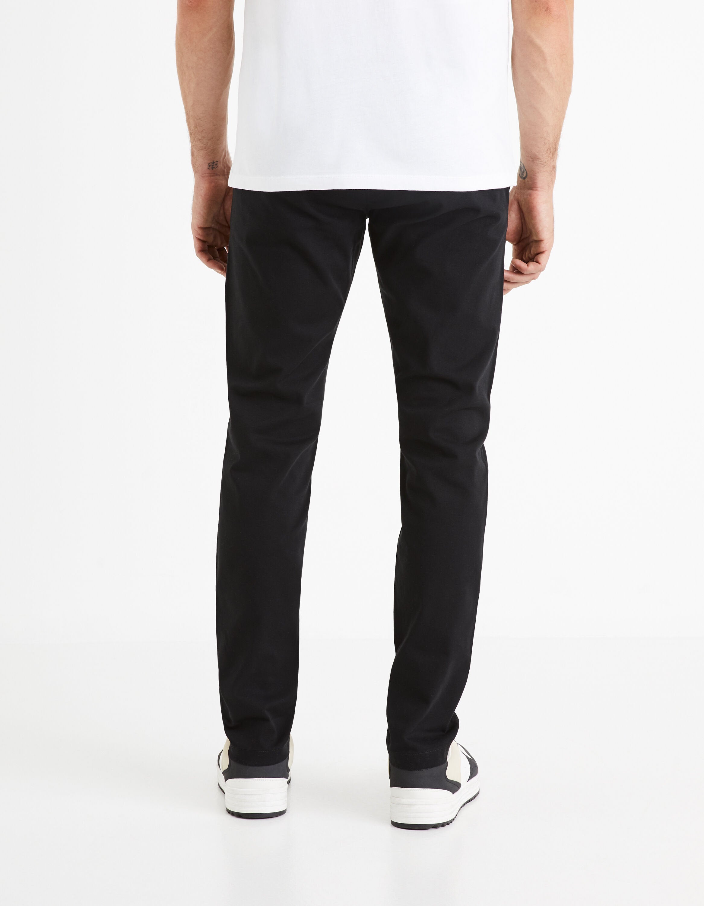 Slim Chino Pants_TOCHARLES_NOIR_04