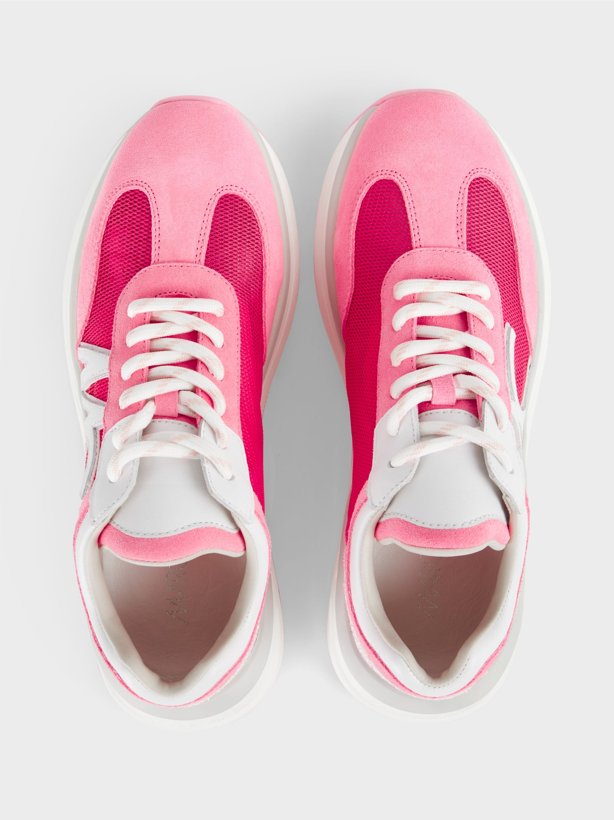 Trainers With Mesh Insert