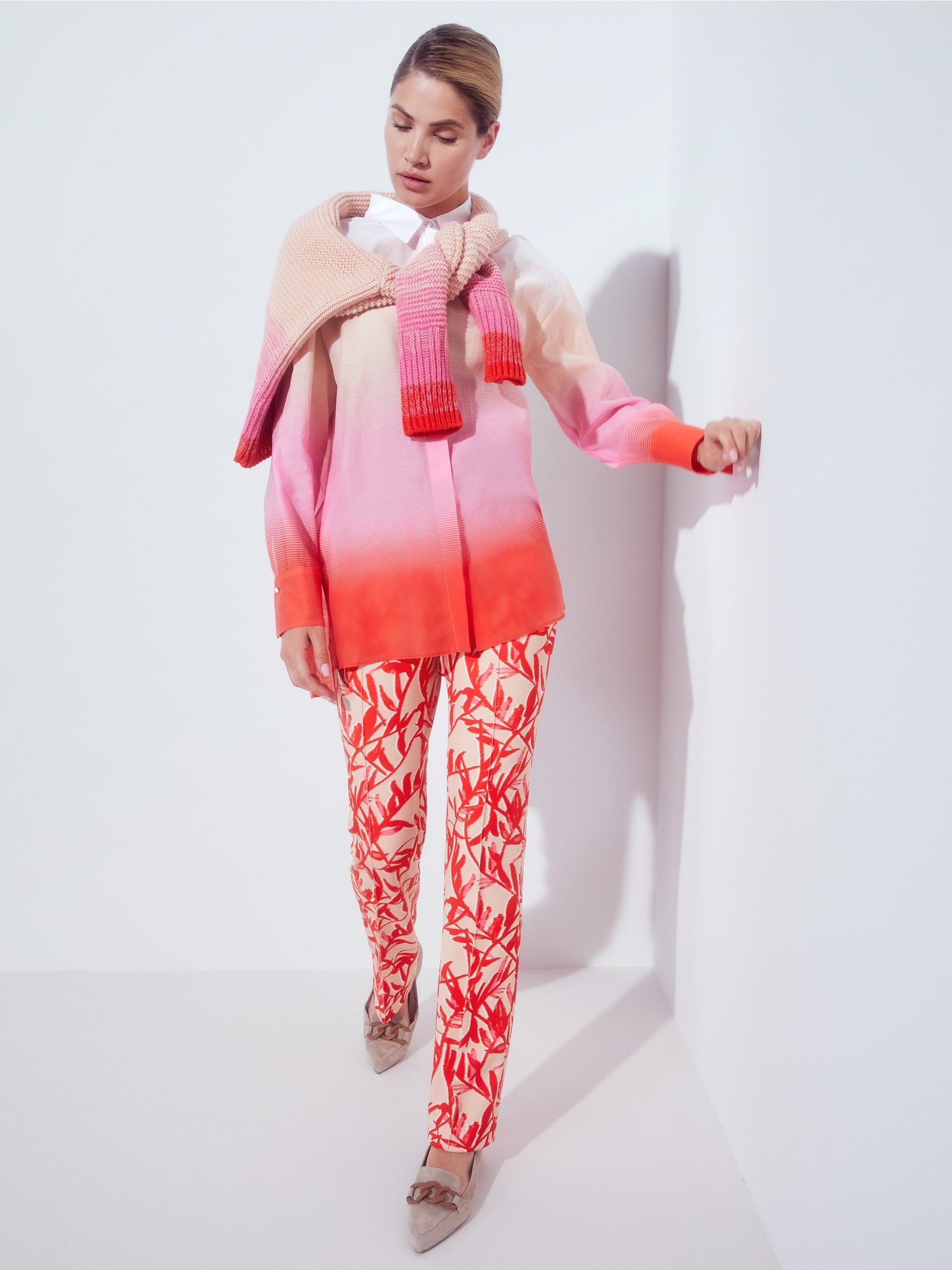 Pants In A Floral Print Marc Cain