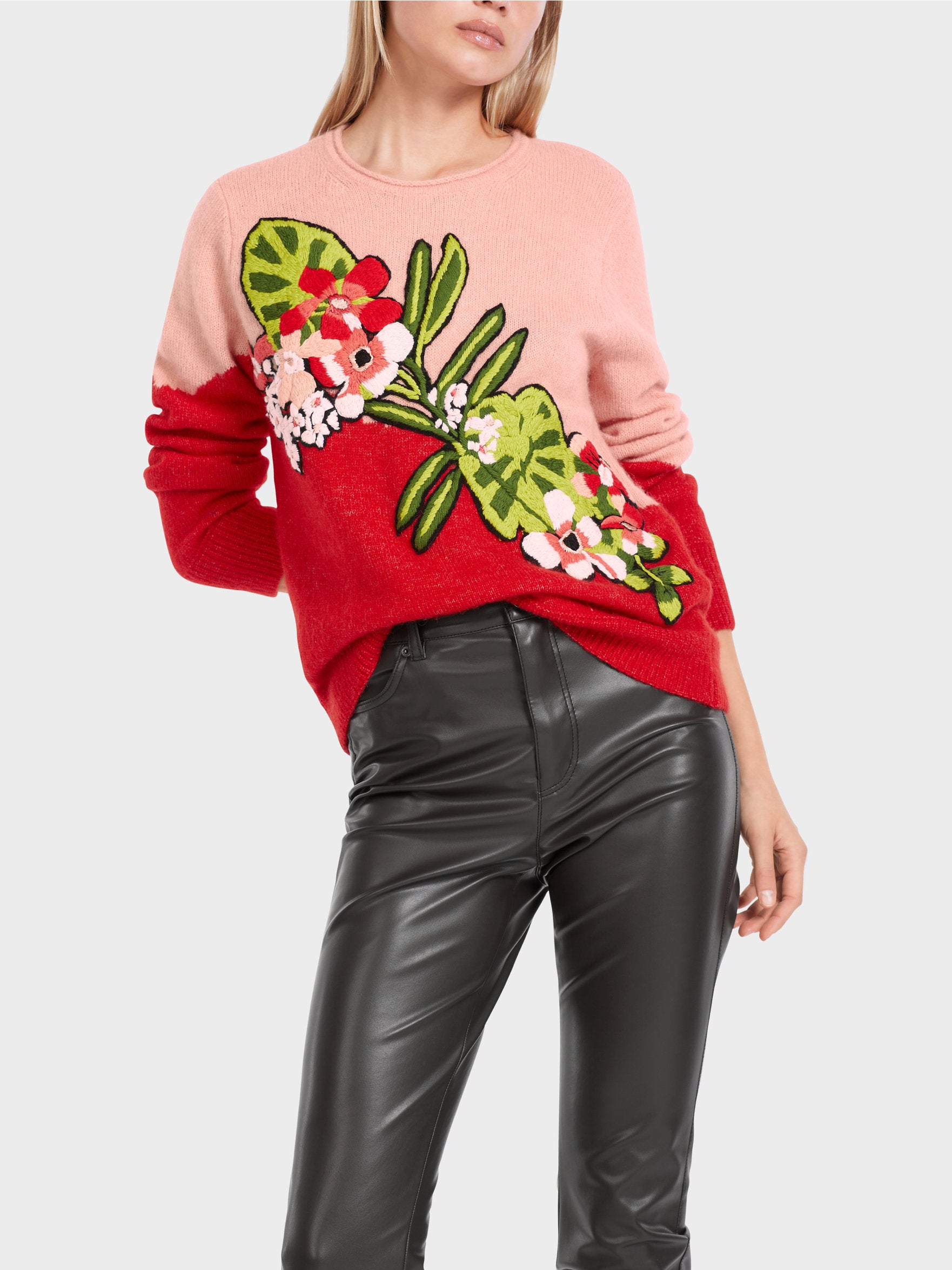 Embroidered "Rethink Together" Sweater_VC 41.50 M59_270_05