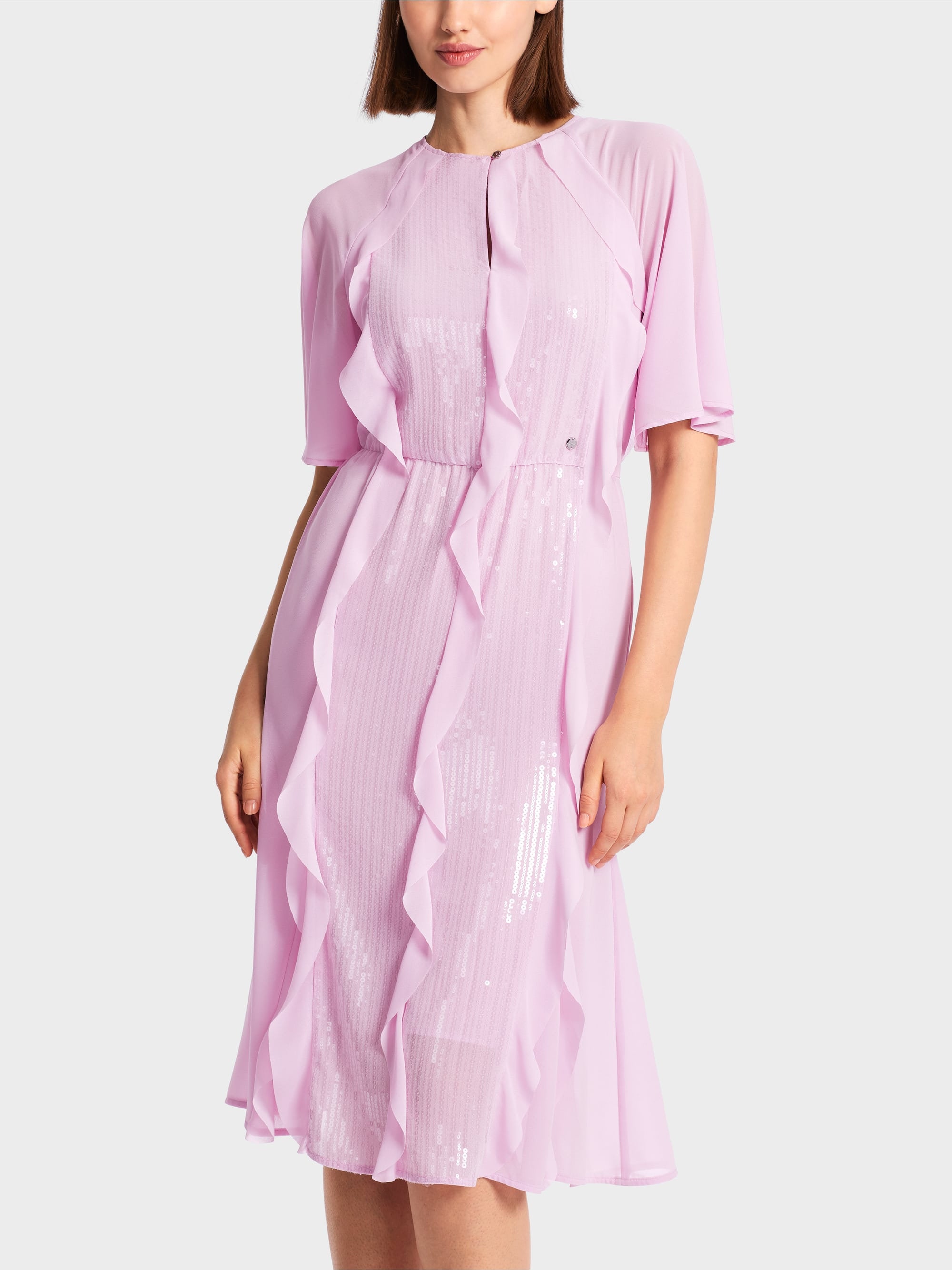 Sequin Dress With Ruffles_WC 21.35 W44_709_05