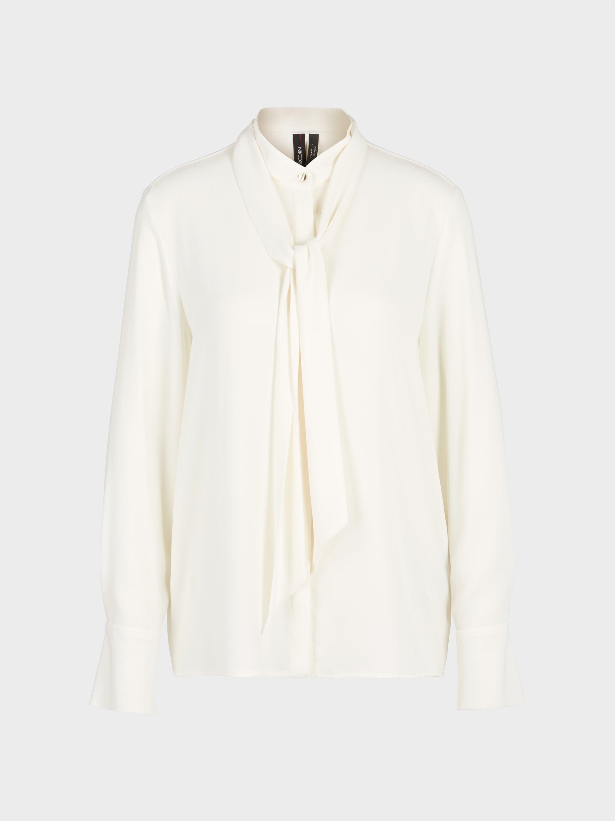 Blouse With Stand-Up Collar And Bow_WC 51.08 W01_110_06