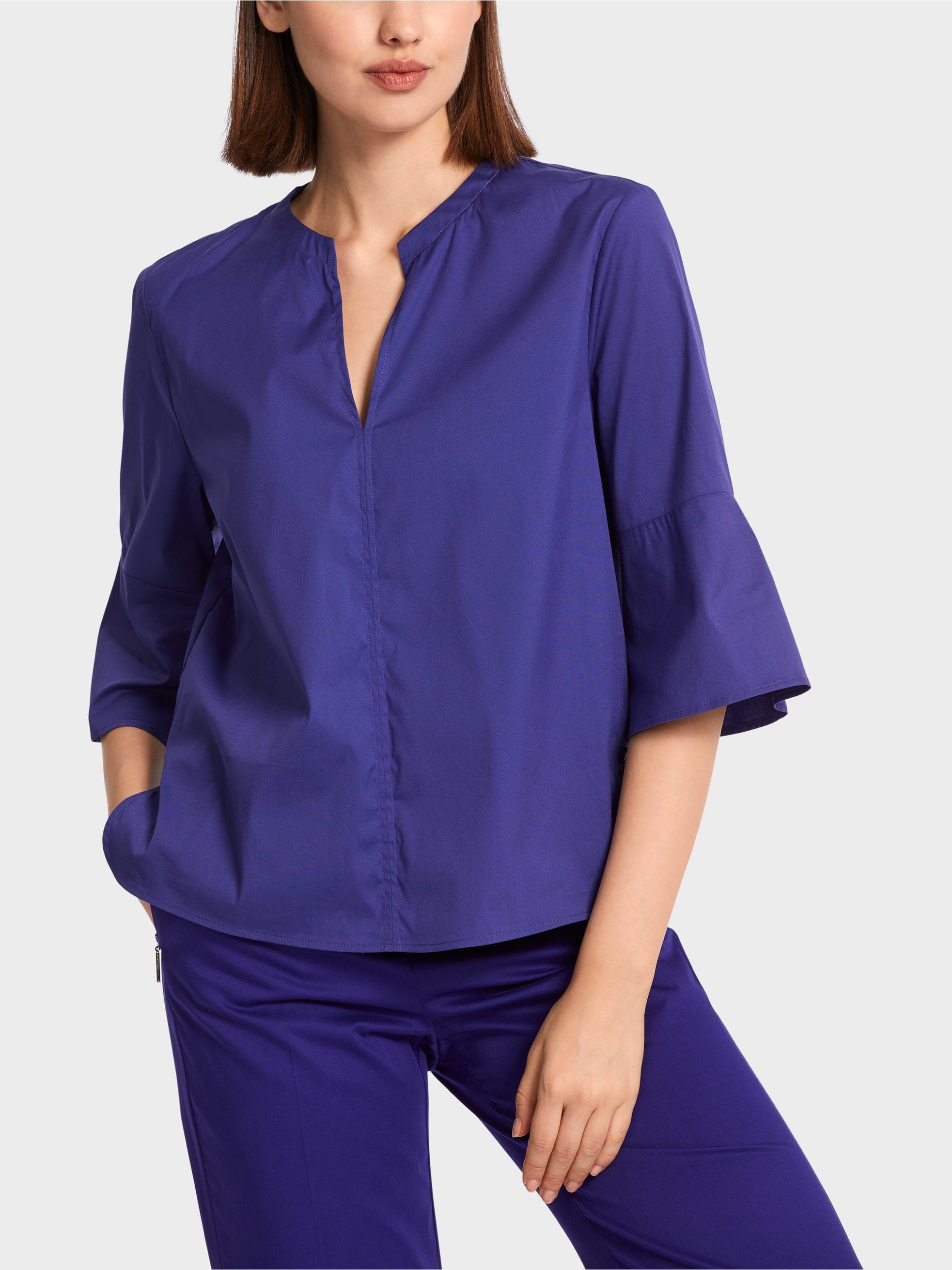 Blouse With Flounce Sleeves_WC 51.19 W93_755_05