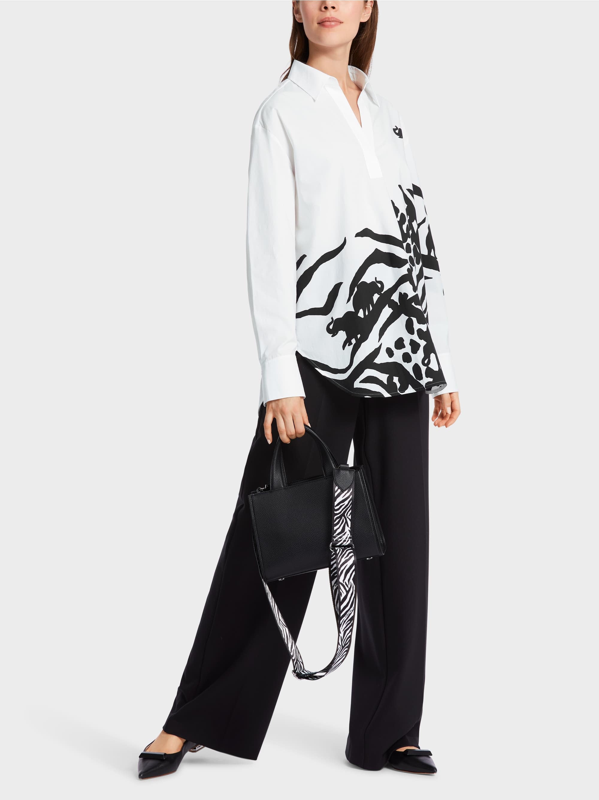 Blouse With Elephant Print_WC 55.04 J17_190_01
