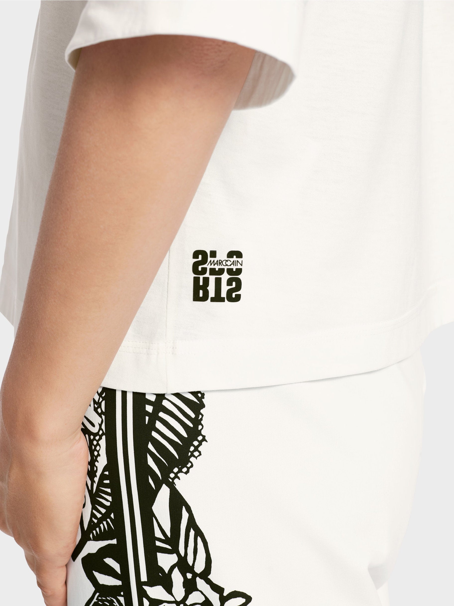 T-Shirt Made From Pure Cotton_WS 48.01 J37_110_03