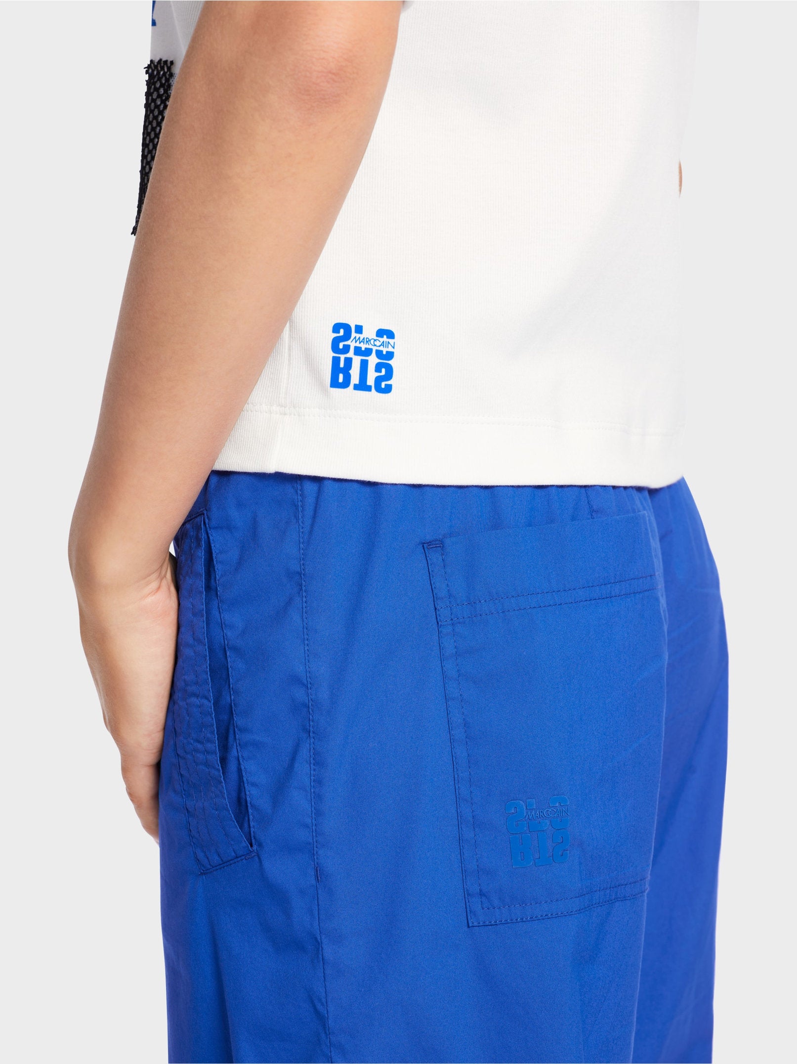 T-Shirt With Print And _ Sleeves_WS 48.25 J92_110_03