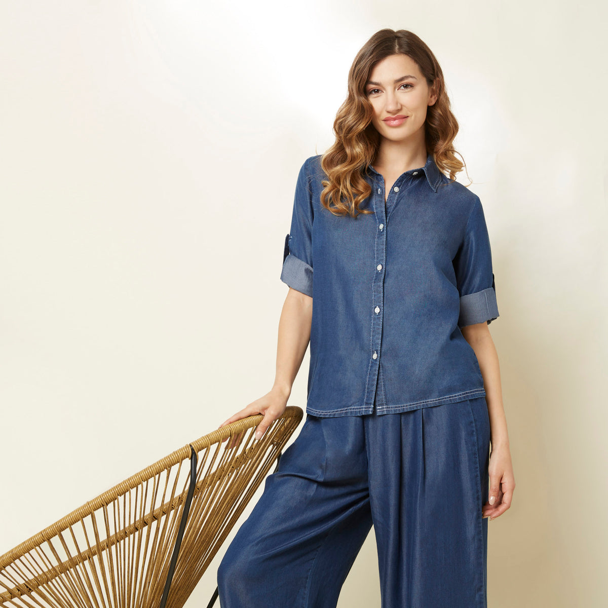 denim-roll-up-sleeve-shirt_amad161010_denim_01