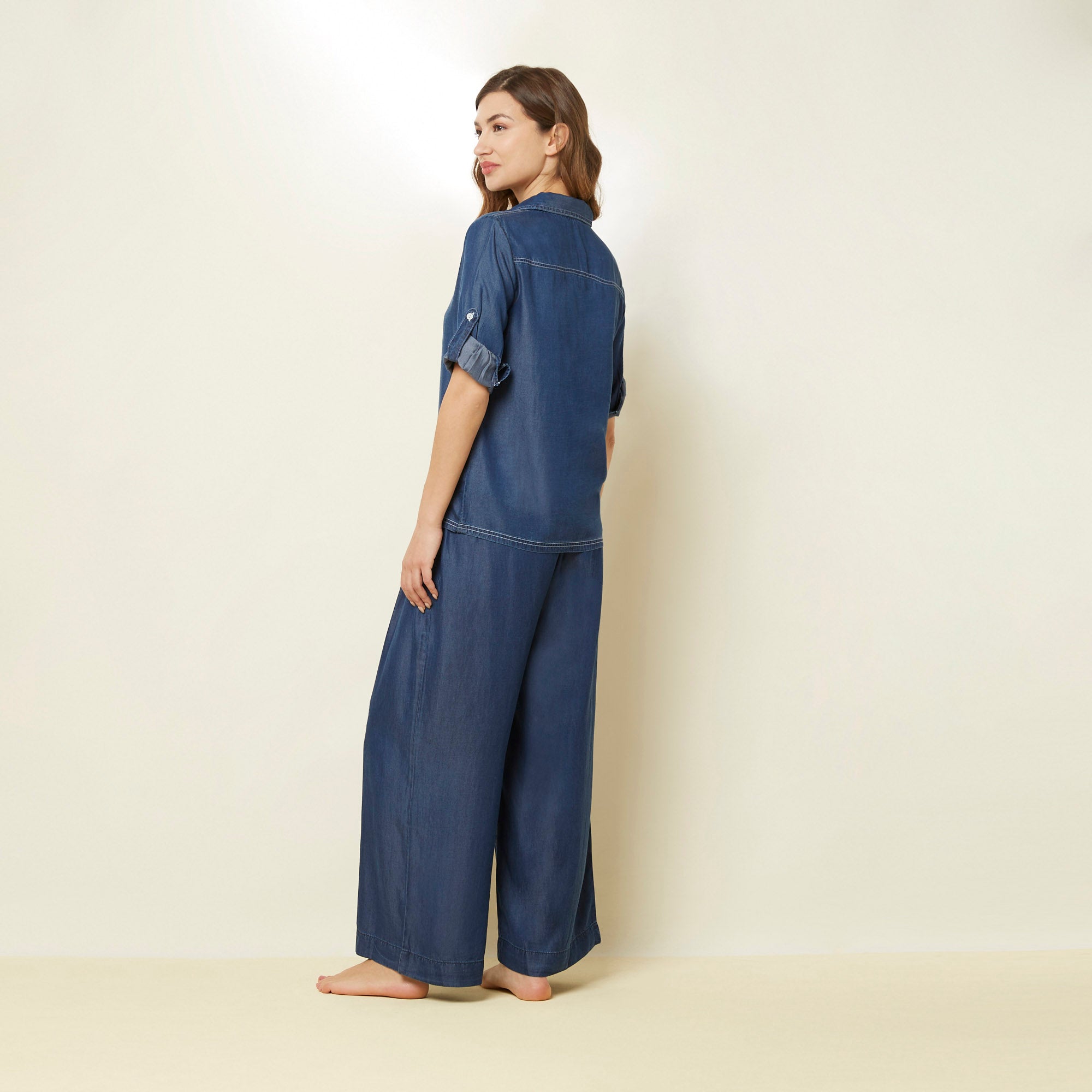denim-roll-up-sleeve-shirt_amad161010_denim_04