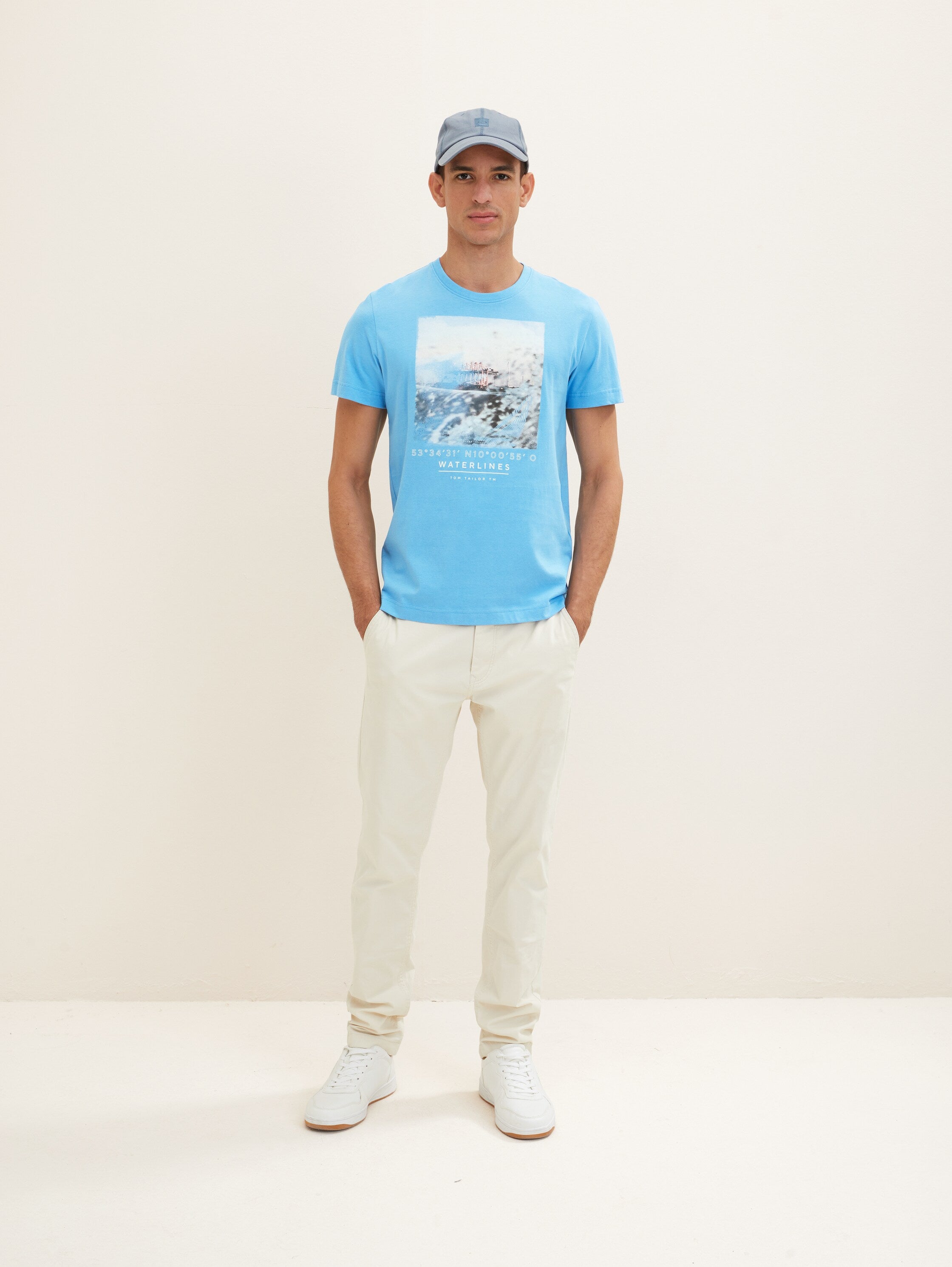 Light Blue Short Sleeve Graphic Crew Neck T-Shirt - BEVAVA