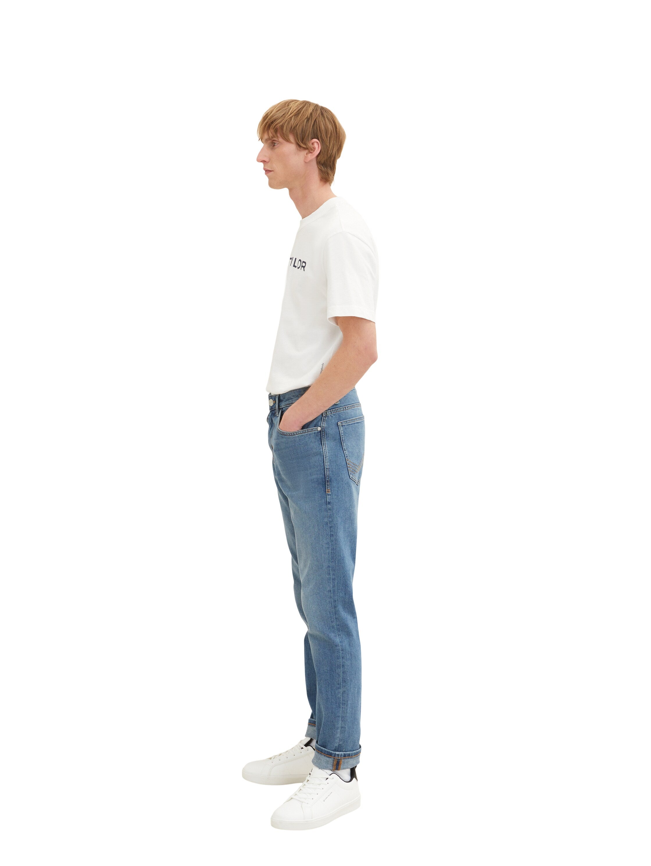 Light Wash Standard Fit Jeans