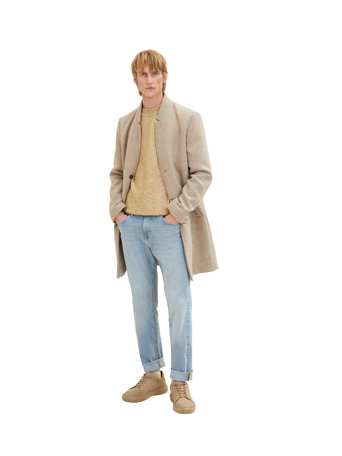 Light Wash Standard Fit Jeans