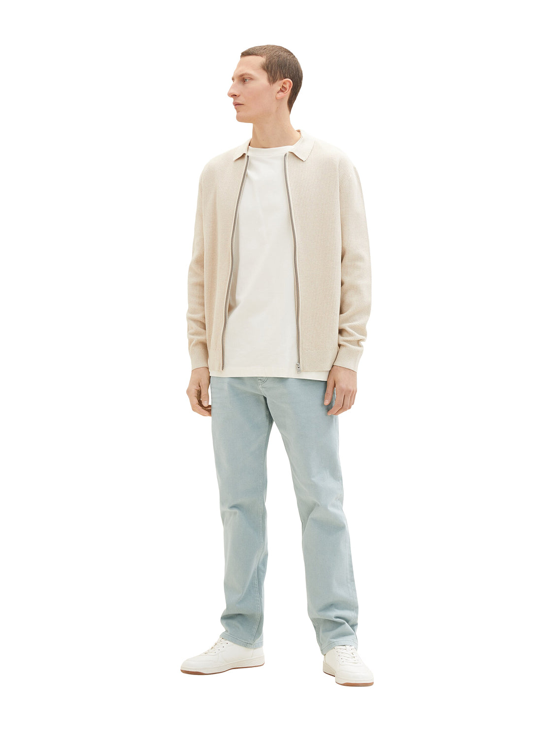 Light Wash Standard Fit Jeans - BEVAVA