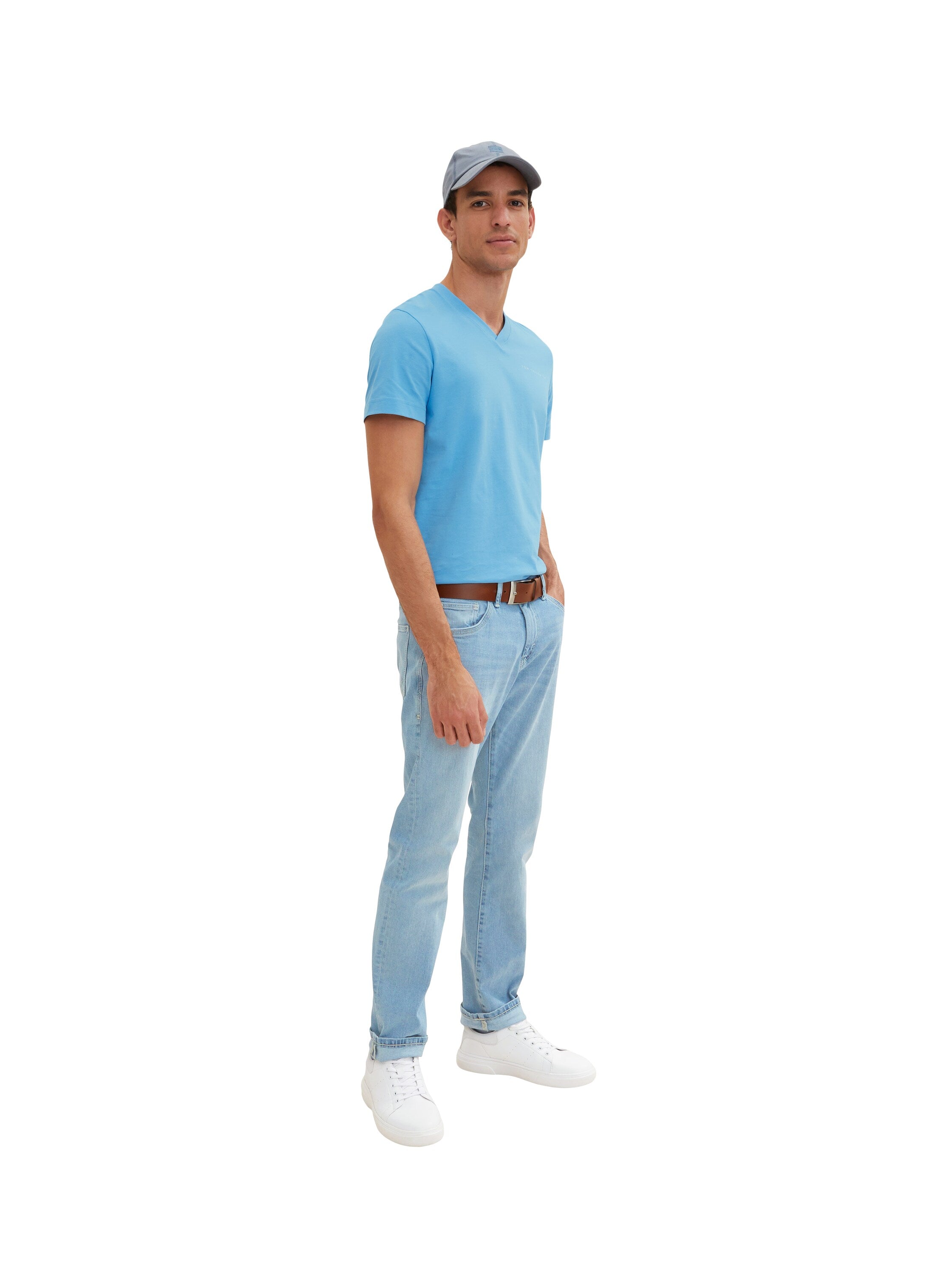 Light Wash Standard Fit Jeans - BEVAVA