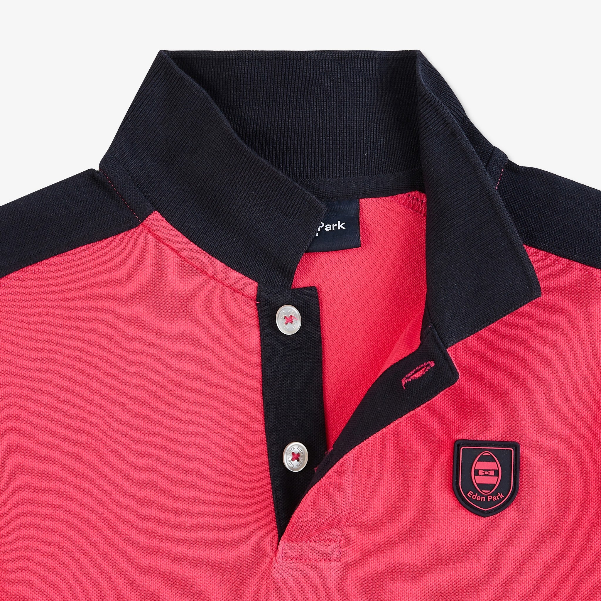 pink-colour-block-polo-with-crest-logo_e23maipc0047_rom8_04