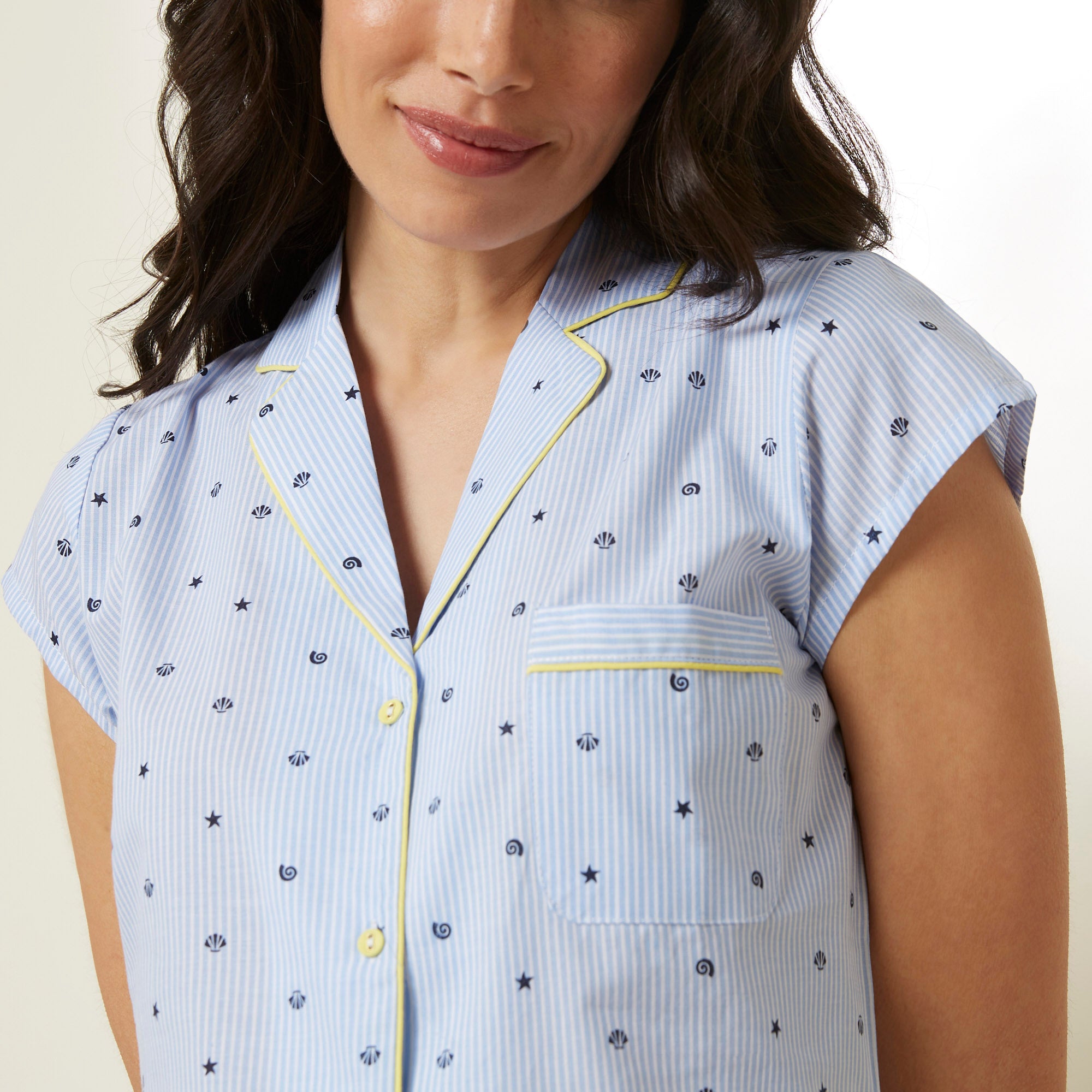 printed-shirt-and-shorts-pajama-set_pprd161005_print_03