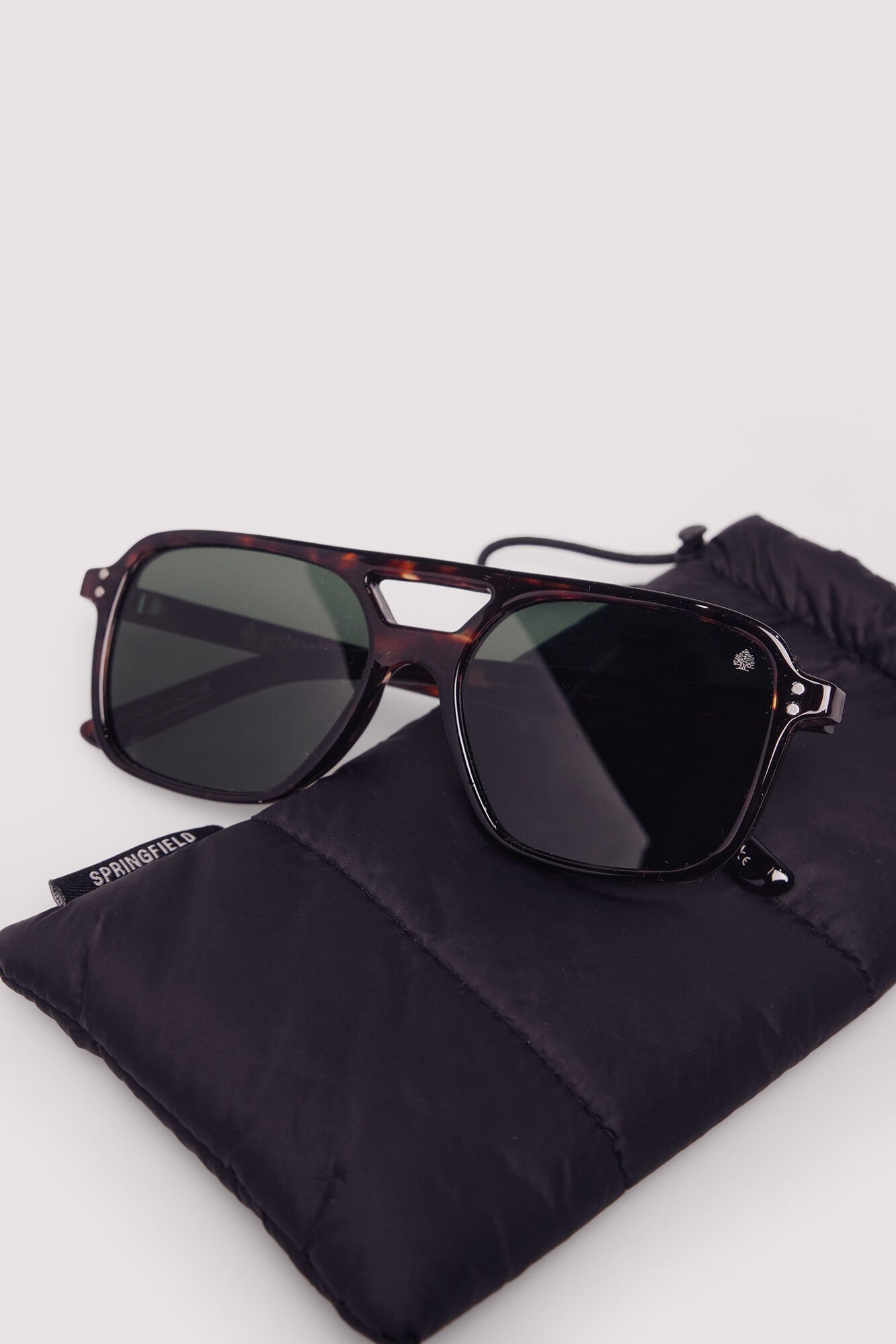 Springfield_Rectangular Aviator Style Sunglasses_0089881_30_03